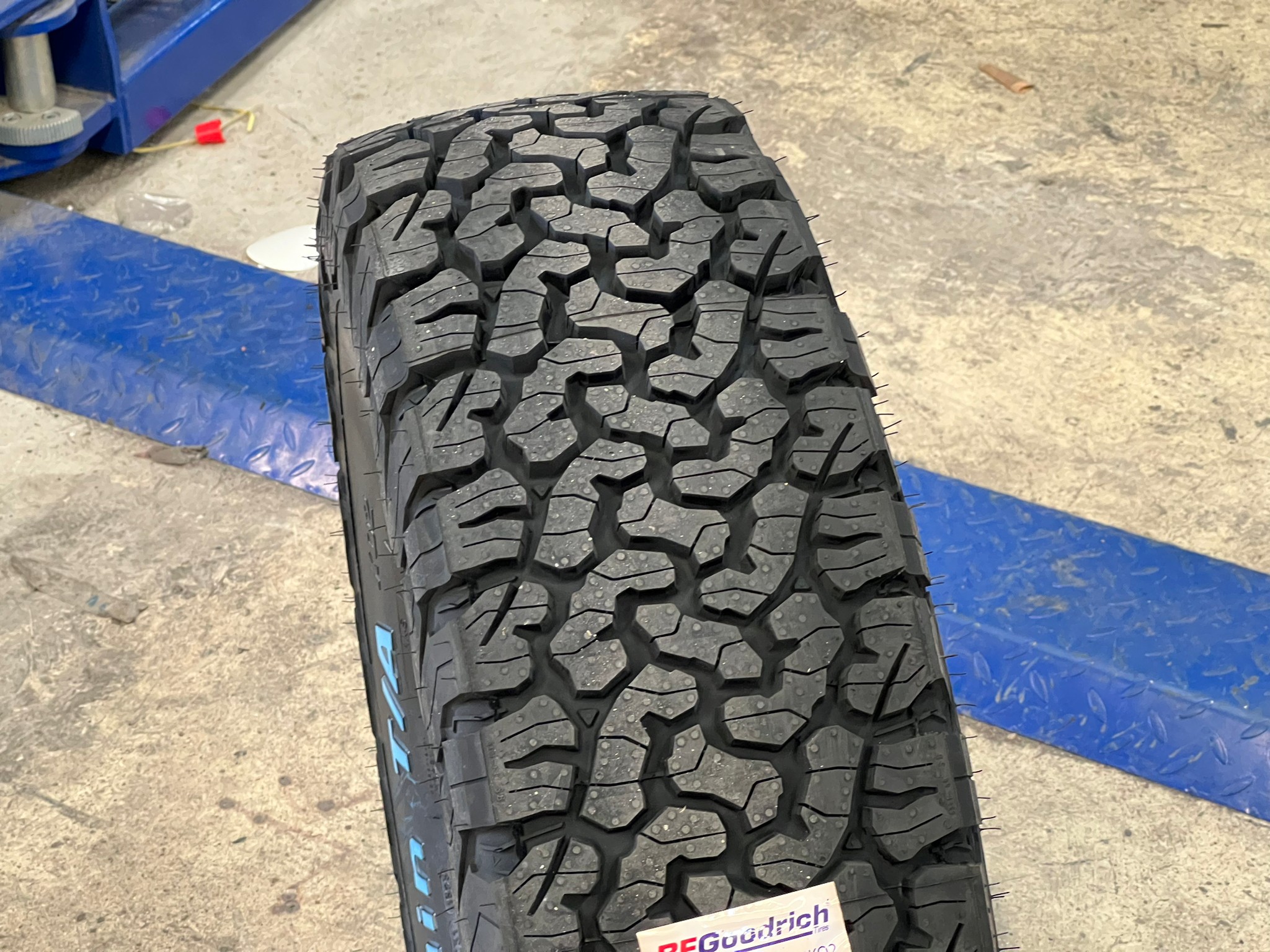 BF 225/75-16 KO2 PR10 ราคาถูกที่ STEP9