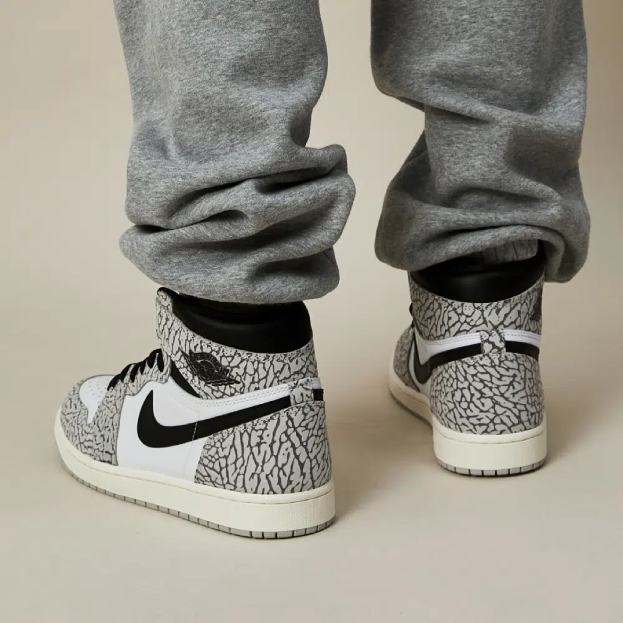 รองเท้า Nike Air Jordan 1 ‘White/Cement’ (M9US)