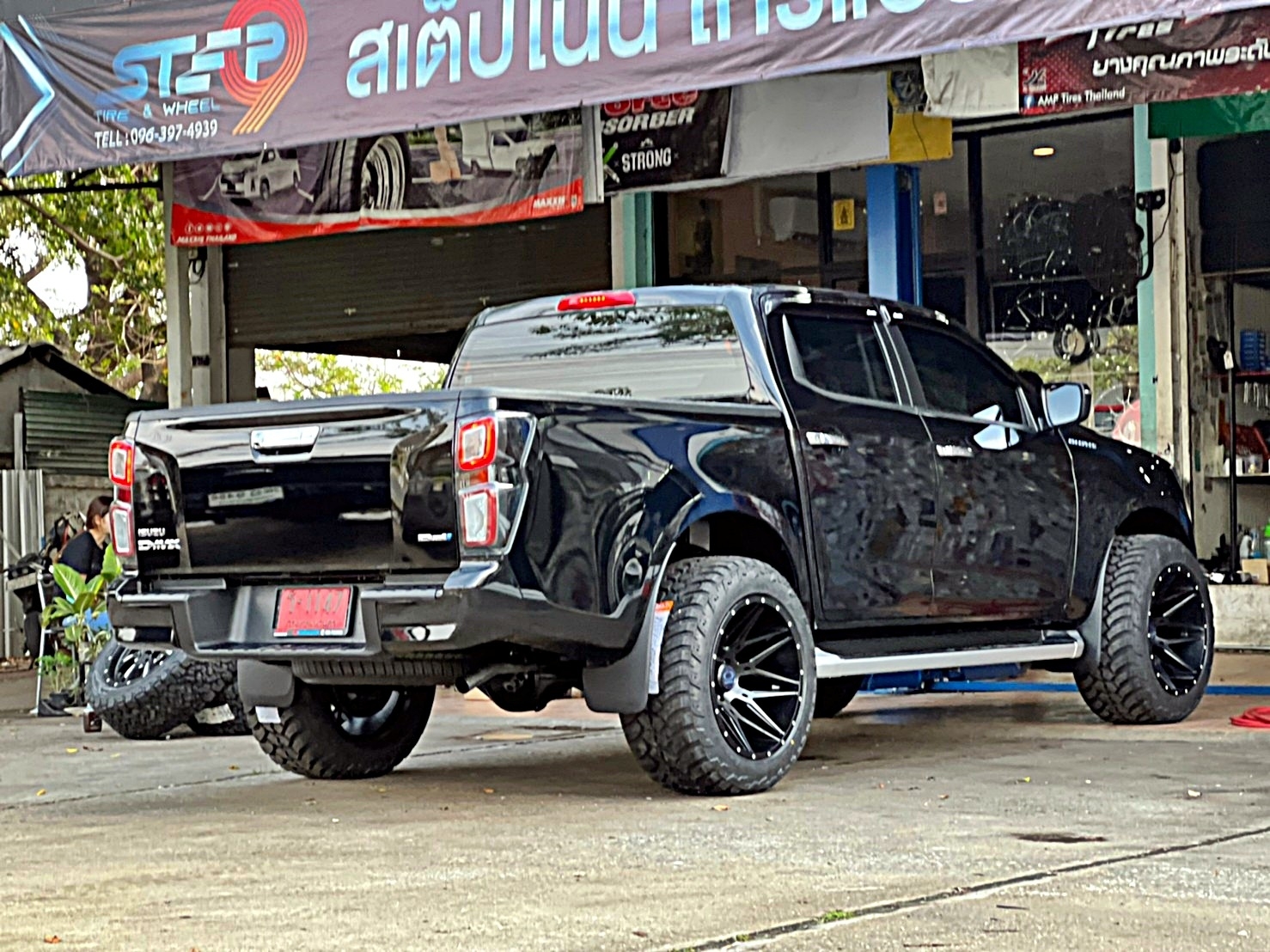 D-MAX 1.9 จัดทรงเมกา อย่างเทพ ที่ STEP9