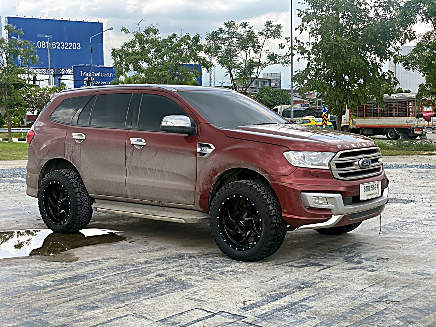 FORD EVEREST แต่งออฟโรดแบบไม่ยก