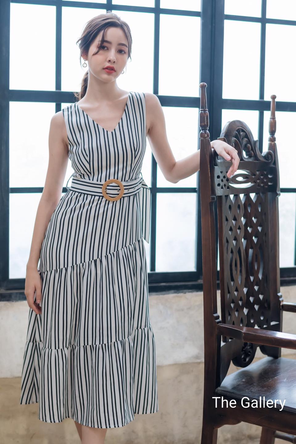 maxi dress ลายริ้วที่ทั้งใส่ง่าย สะดวกสบายคล่องตัว ไม่ว่าจะใส่เดินเล่นช้อปปิ้งเพลินๆ หรือวันพักผ่อนสุดสัปดาห์ที่ทะเลชิลล์ๆ แค่มีชุดนี้ชุดเดียวคือเอาอยู่แน่นอน ตำโล๊ดดด เดรสนี้มี 3ชิ้นนะคะ เข็มขัด+ผ้าคาดผม 😍