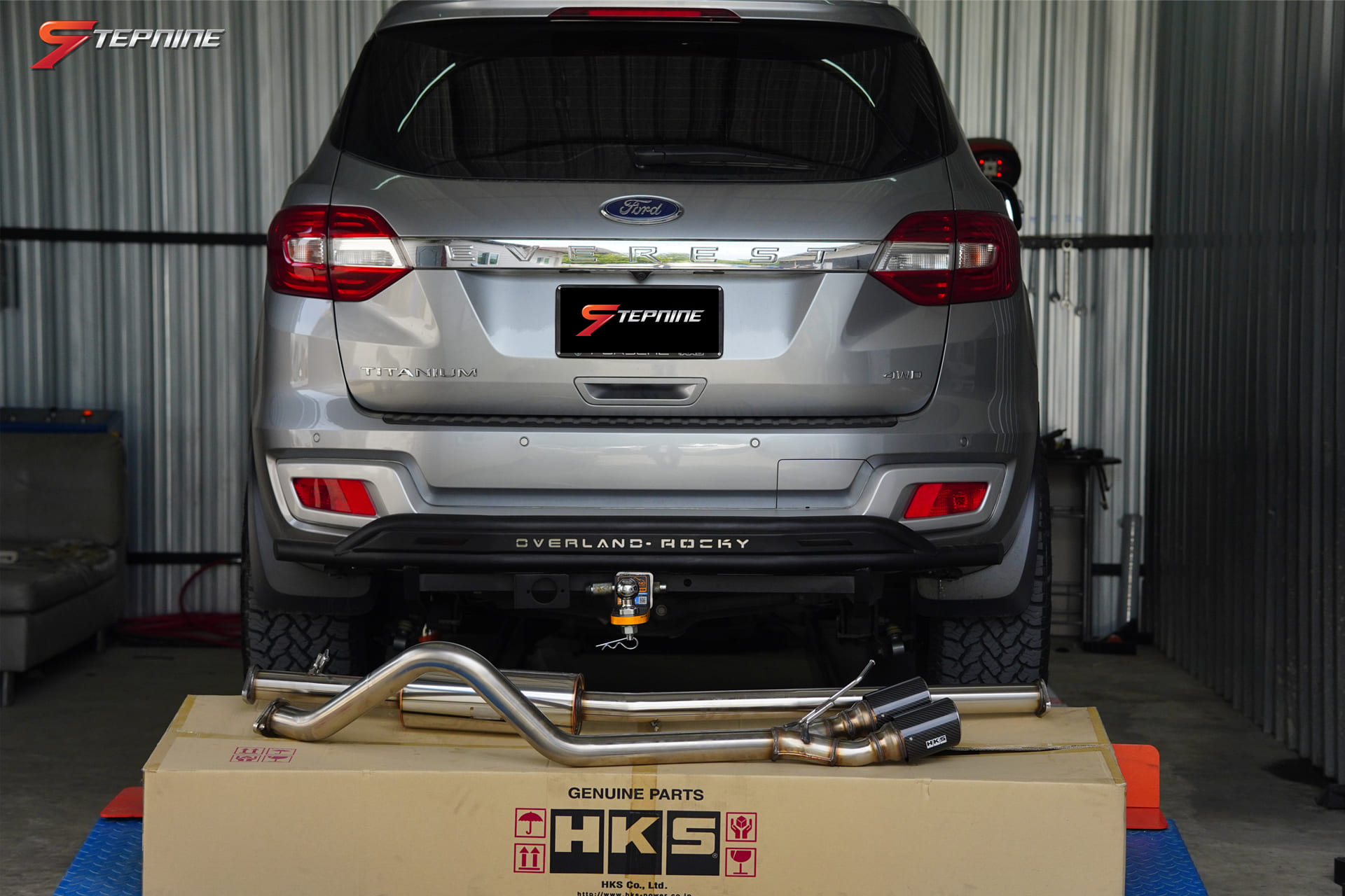 FORD EVEREST ทรงวัยรุ่นดูไบ จัดเต็ม ล้อ ยาง โช๊ค ท่อ