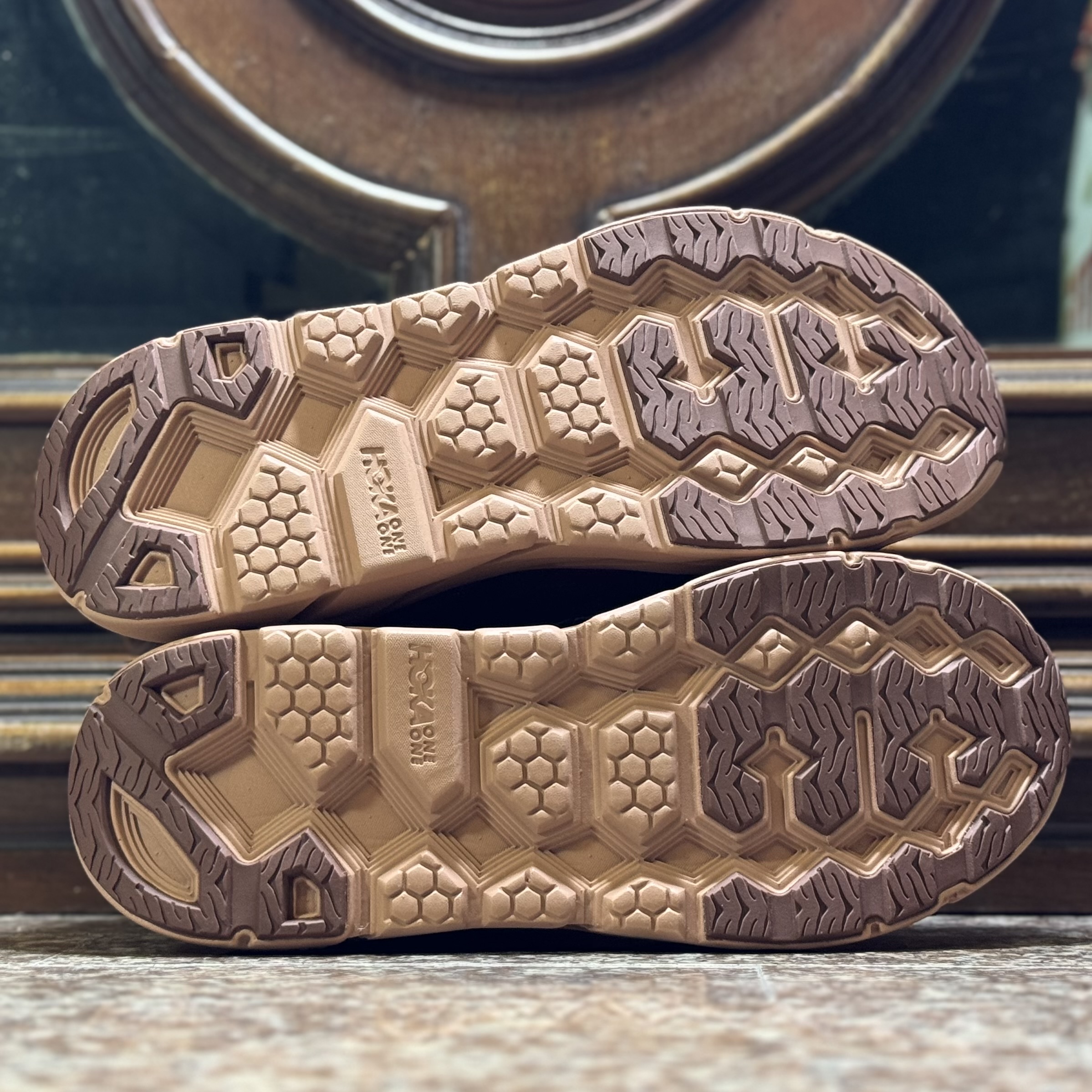 รองเท้า HOKA Clifton L Suede ‘Cappuccino’ (M9/9.5US)