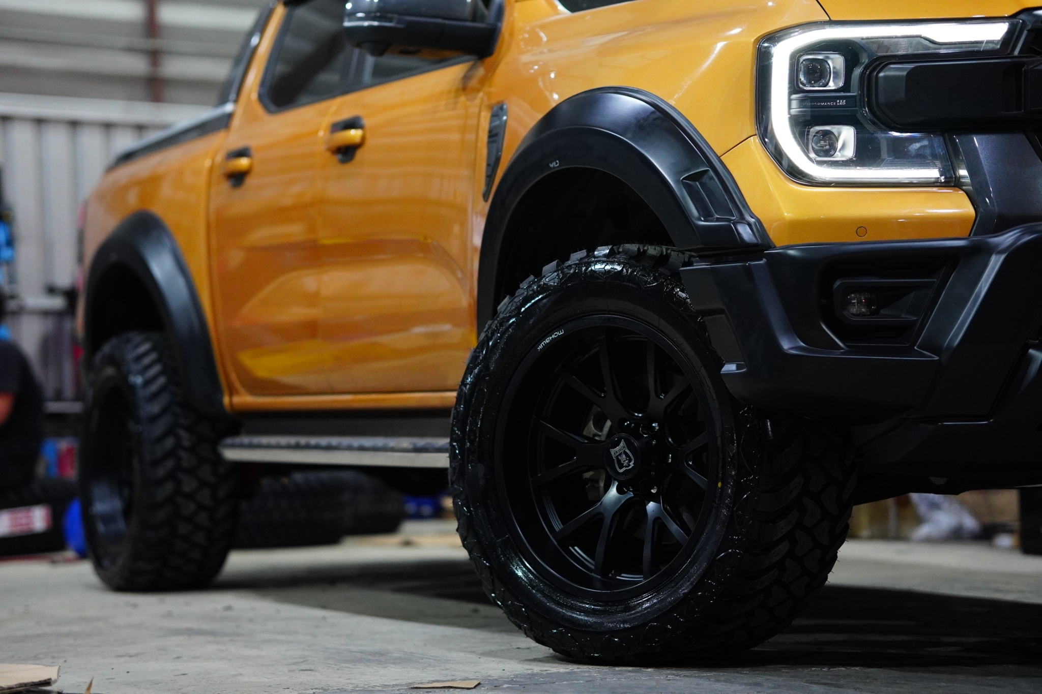 FORD RANGER NEXTGEN จองคิวมาจาก ชุมพร แต่งทรงเมกาที่ STEP9
