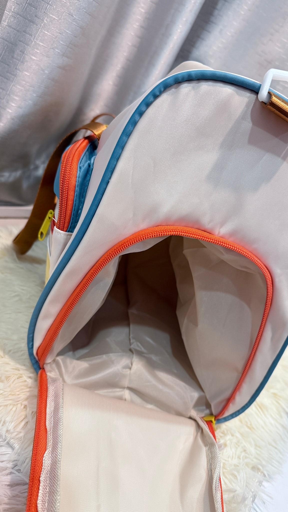 กระเป๋าเดินทางช่องเยอะ