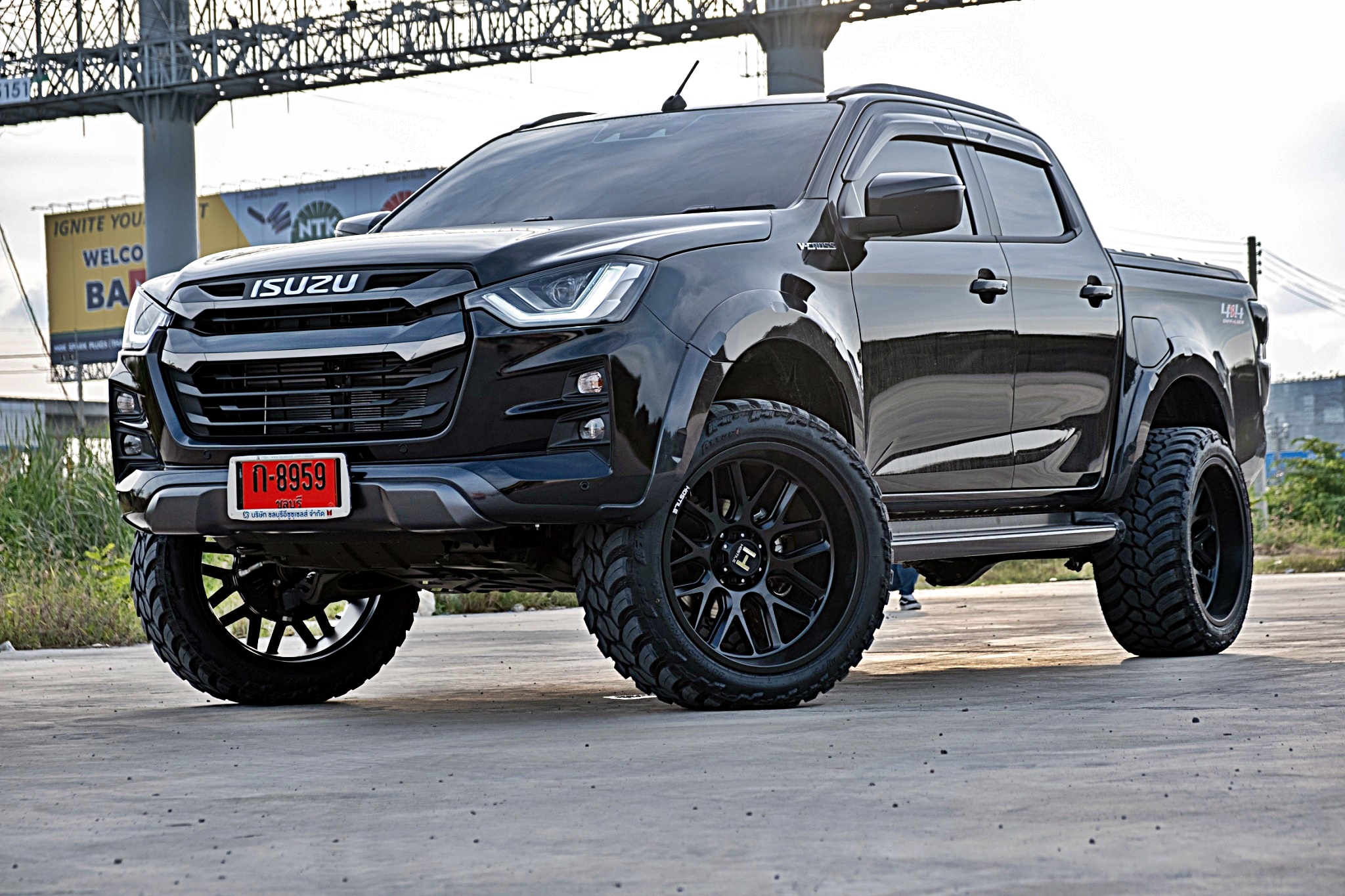 ล้อแท้ HOSTILE H120 ขอบ22 ใส่ D-MAX