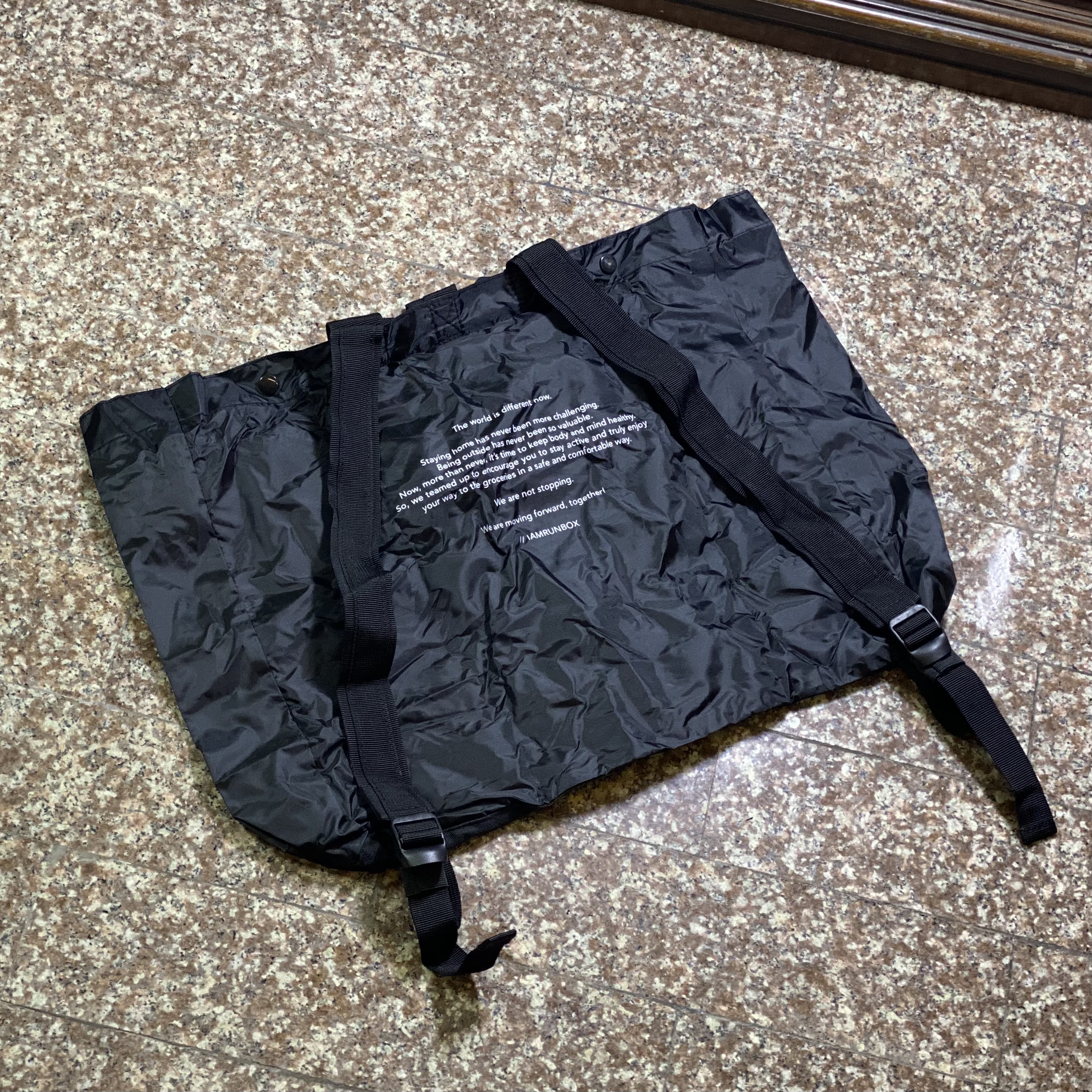 กระเป๋า Iamrunbox Shopping Bag(Pack) ‘EXCLUSIVE’ (24L)