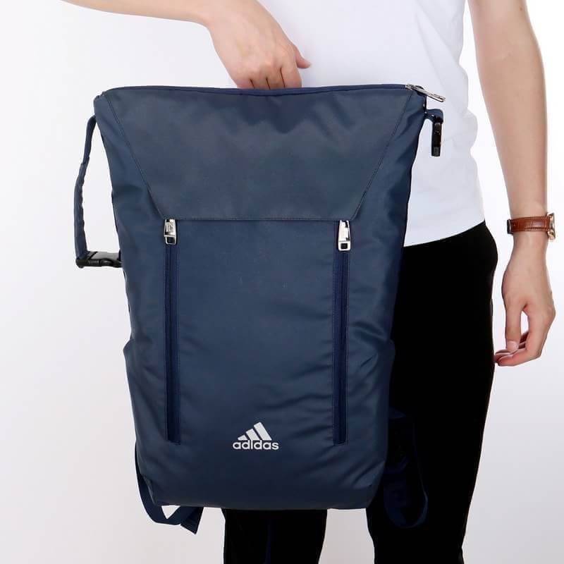 กระเป๋าทรงสปอร์ต Adidas