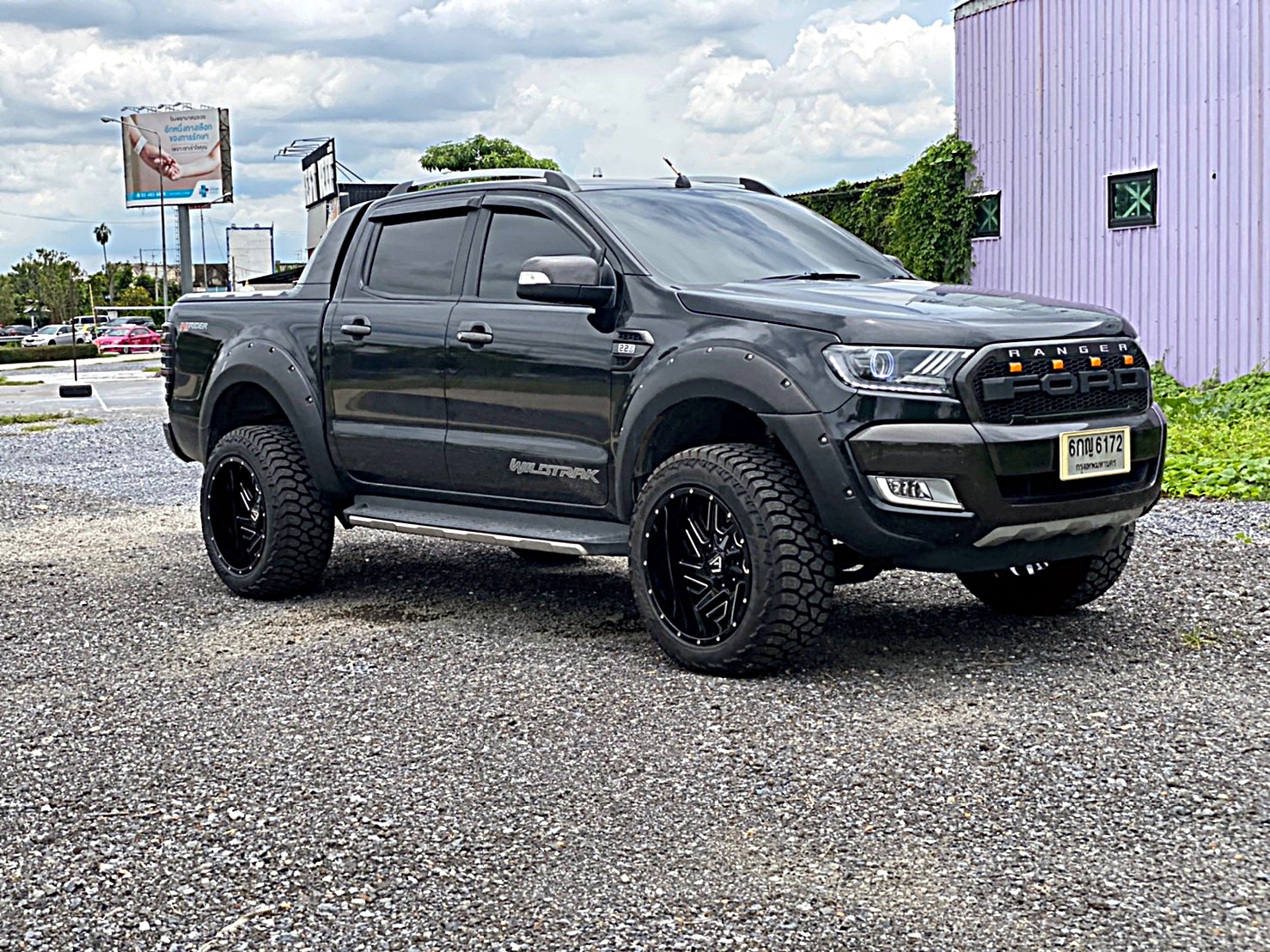 FORD WILDTRAK จัดทรงเมกาที่ STEP9