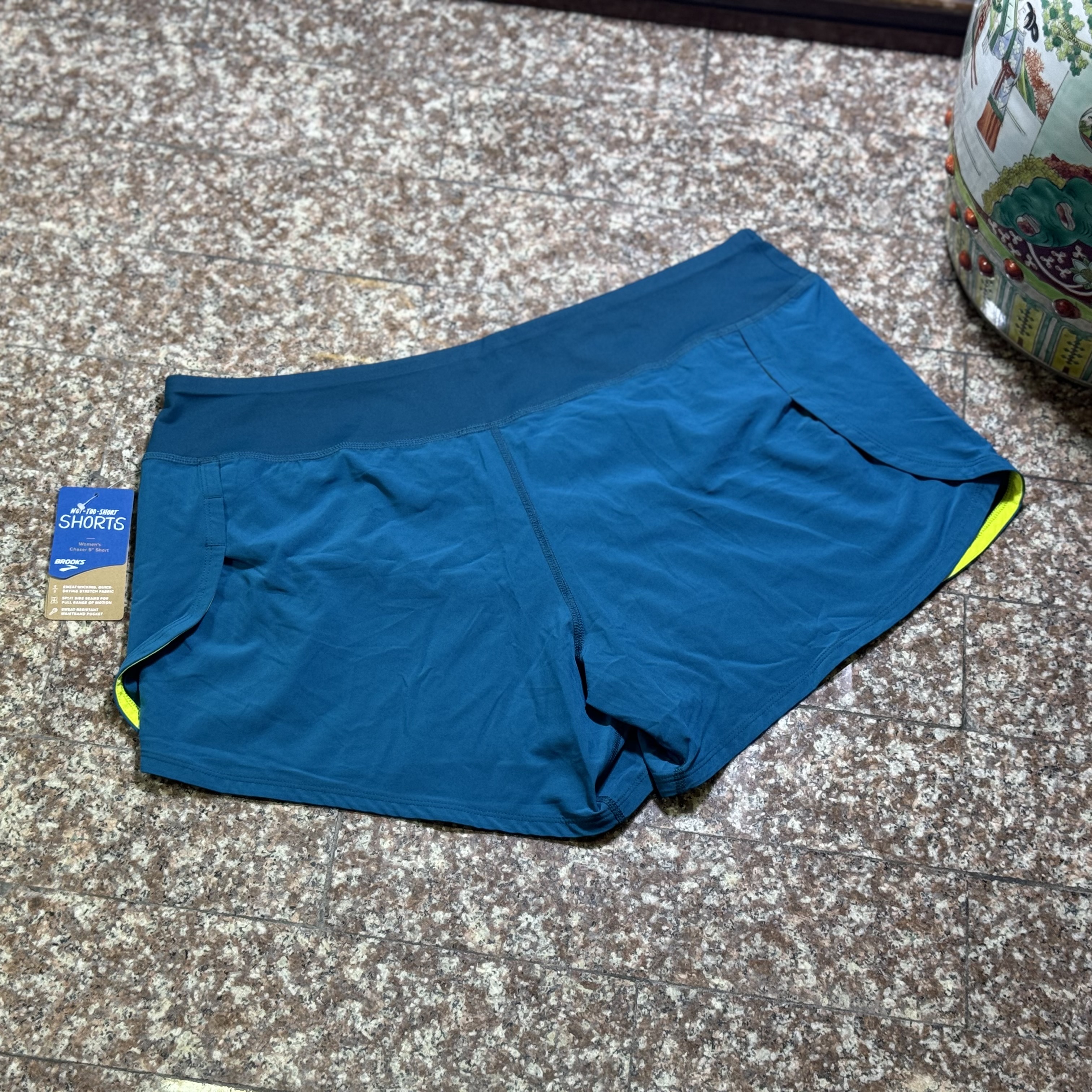 กางเกงวิ่ง Brooks Chaser 5” Running Shorts Women 3สี (L,XL)