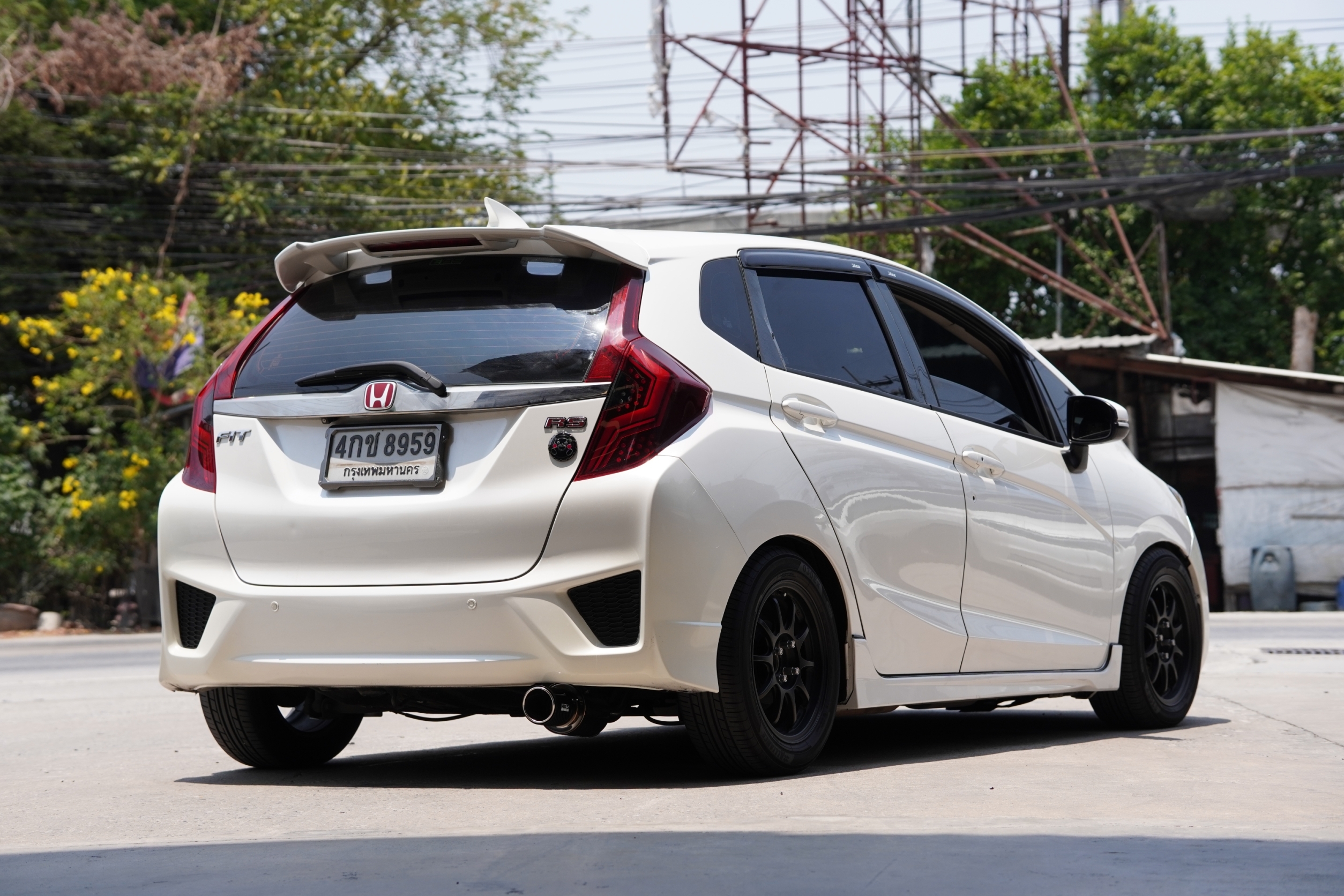 ท่อ HKS ปลายคาร์บอนใส่ JAZZ GK ของแท้ที่ STEP9