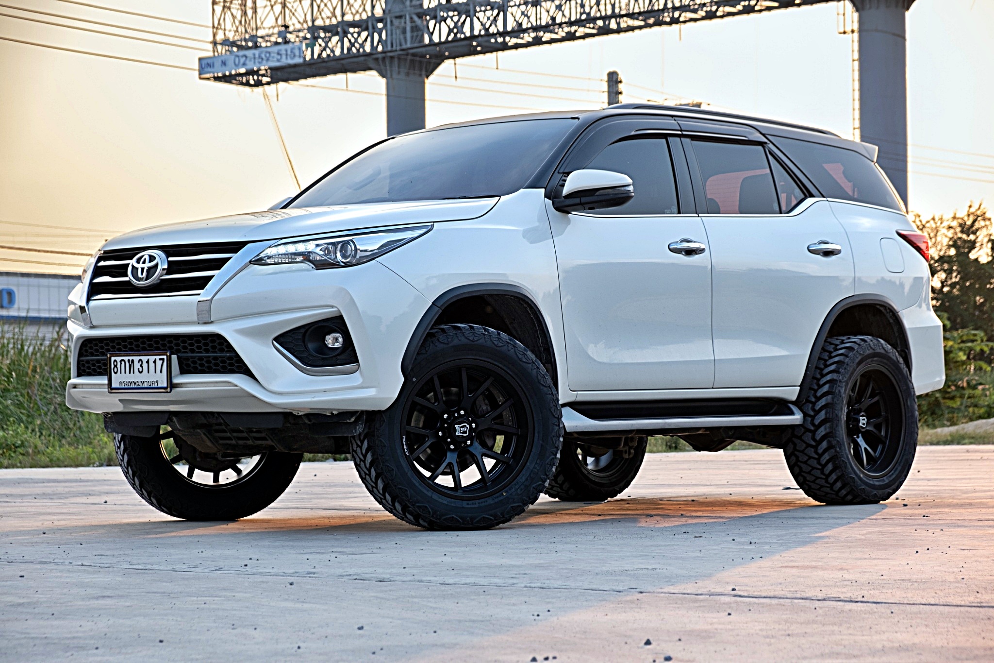 TOYOTA FORTUNER ทรงเมกาที่ STEP9