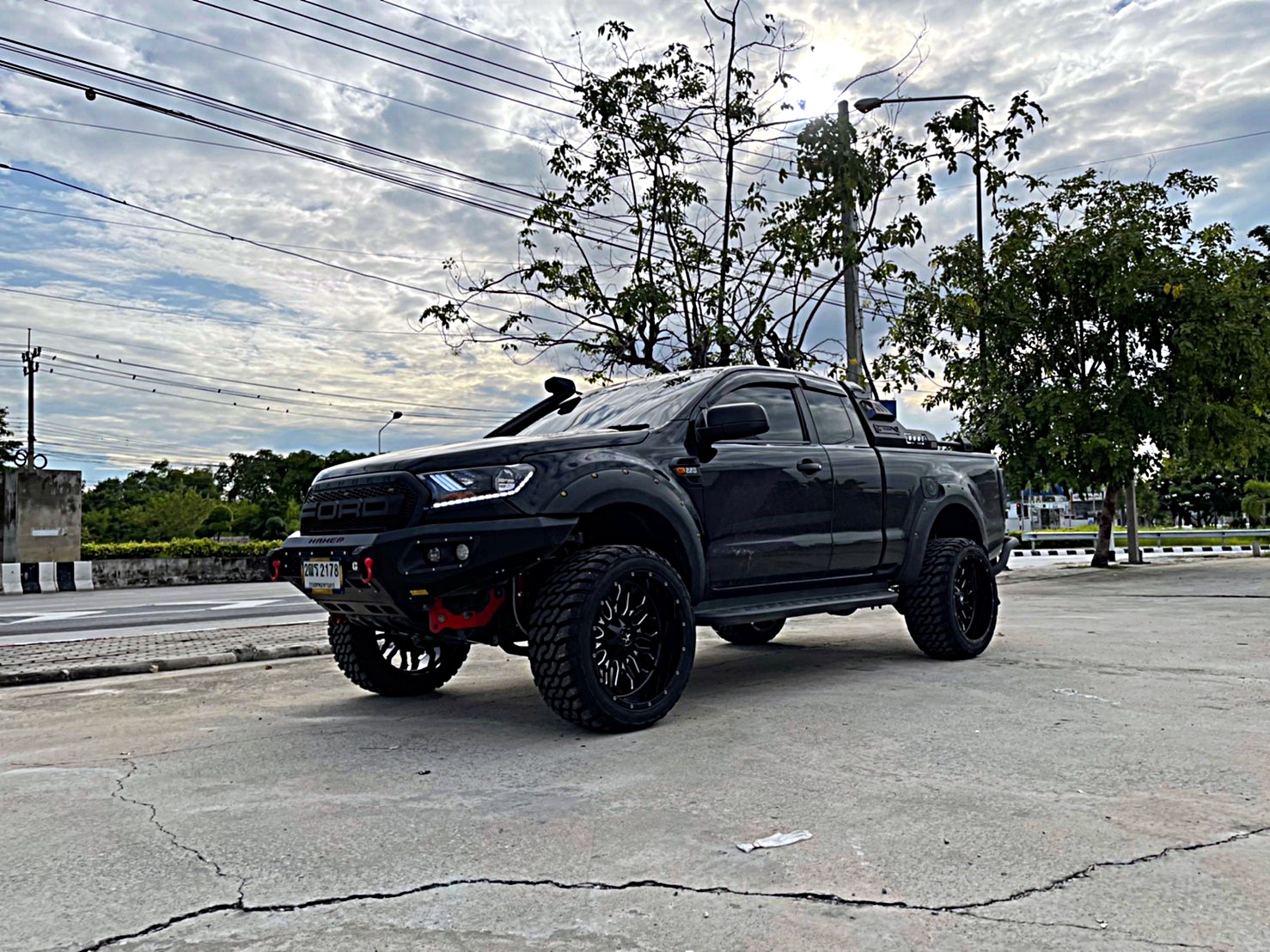 FORD RANGER จัดทรงเมกา ขอบ22 ที่ STEP9