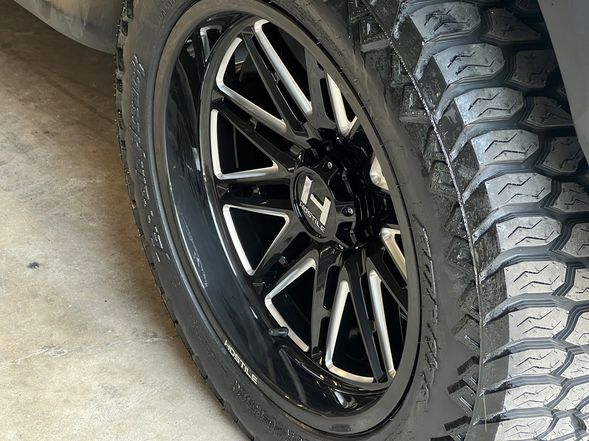 TOYOTA REVO ทรงเมกา จัดล้อแท้