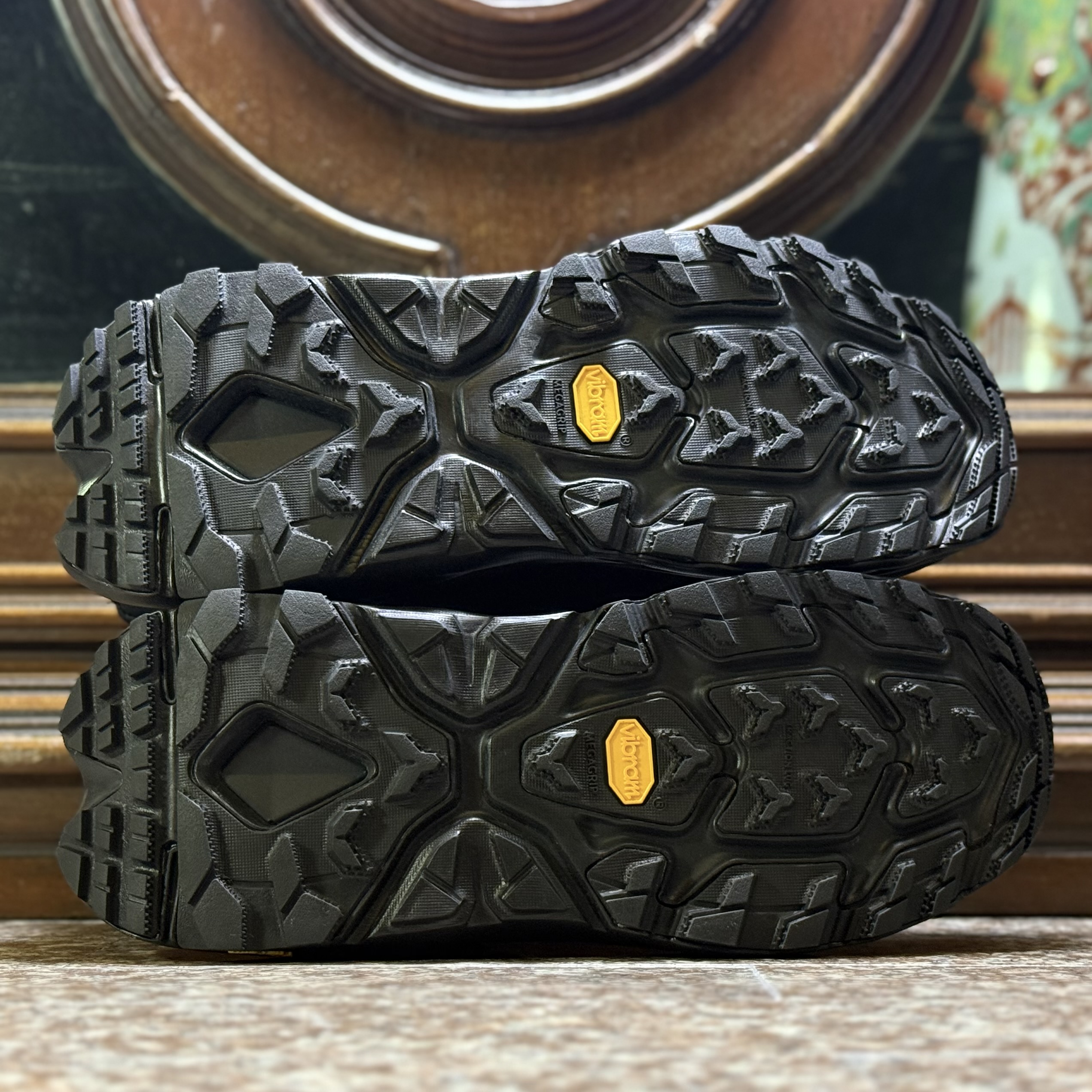 รองเท้าเดินป่า HOKA KAHA 2 Low GTX ‘AllBlack’ (M8.5/9/9.5/10US)