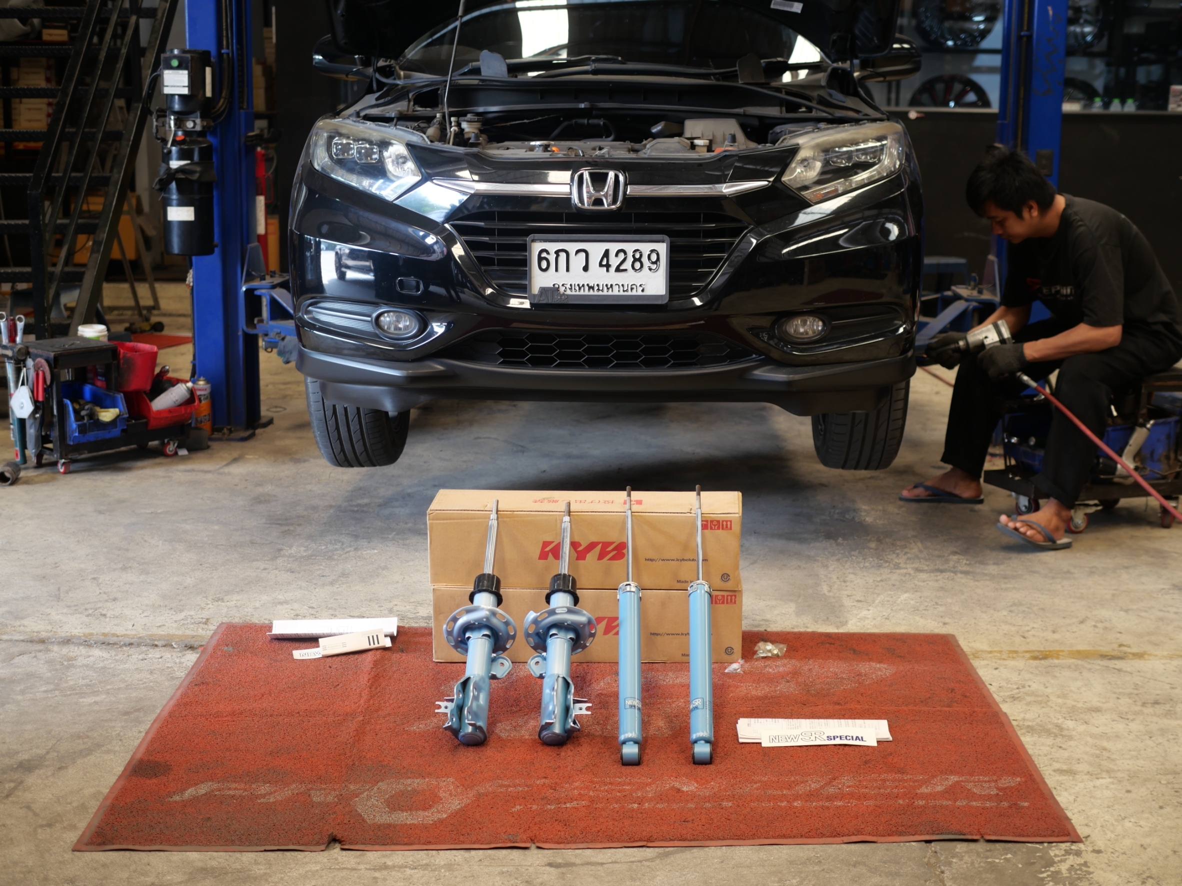โช๊คอัพแก๊ส KYB รุ่น New SR Special ตรงรุ่น Honda HR-V