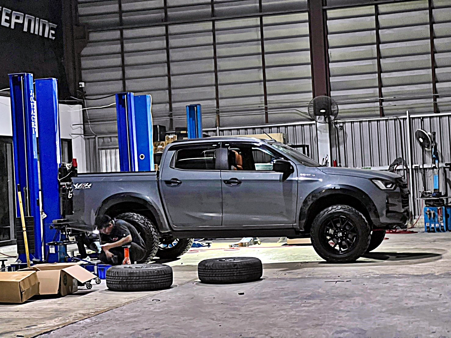 D_MAX_ทะเบียนนครปฐม ทำทรงเมกาที่ STEP9