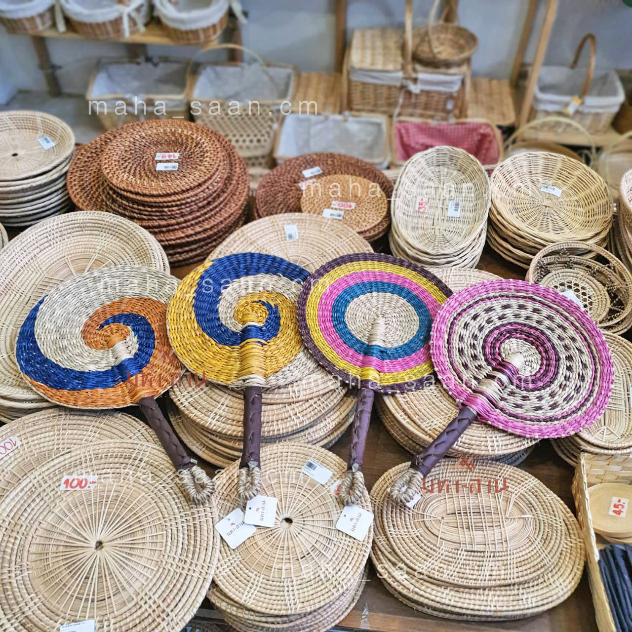 พัดกก ทรงกลม สีสดใส งานแฮนด์เมด ของฝาก ของที่ระลึก คละสี 🍭