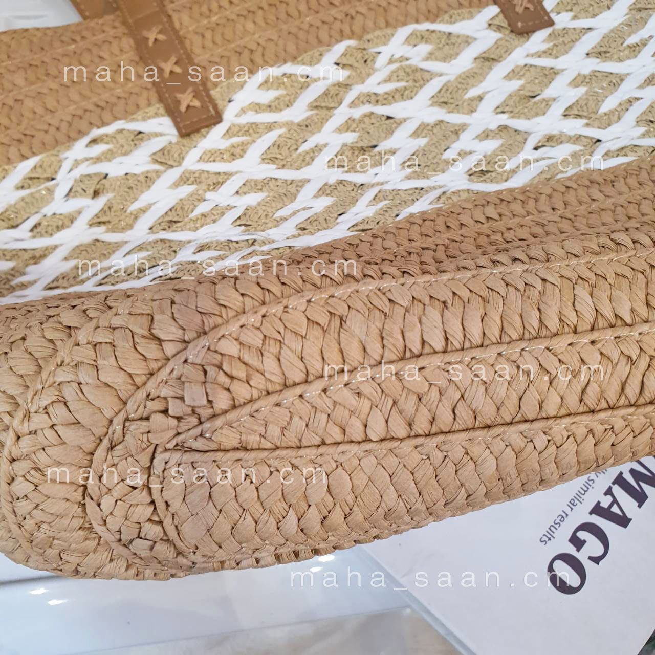 กระเป๋าสะพายไหล่ จุของได้เยอะ แบบพกพา สายหนัง 🌹