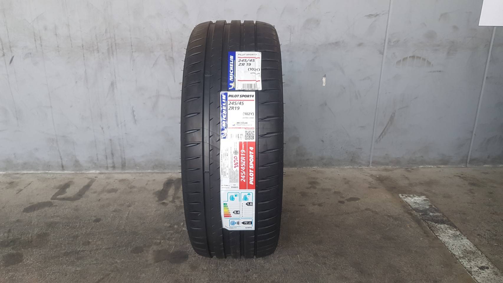 MICHELIN PILOT SPORT4 แนะนำ ยางใหม่ ตัวท๊อป ราคาพิเศษ 245/45-19