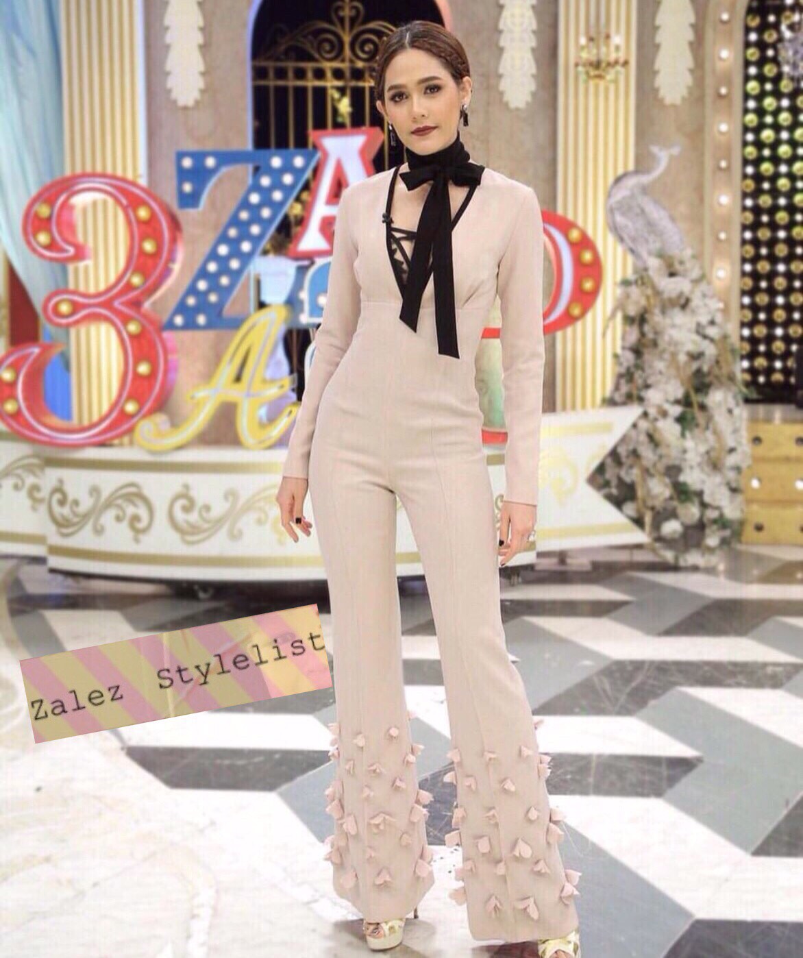 จั้มสูทงาน สีครีมตัดดำ