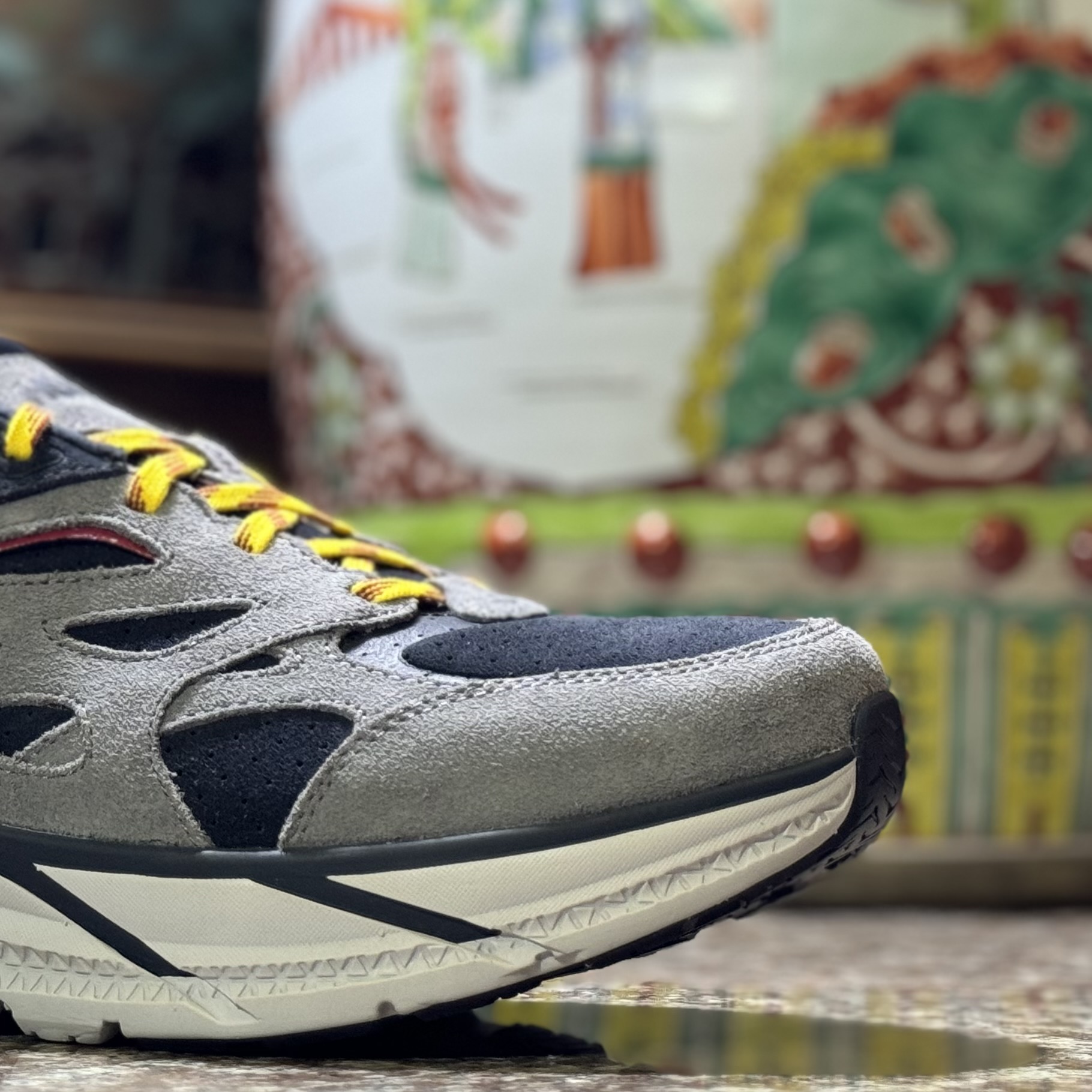 รองเท้า HOKA Clifton L Suede ‘Lunar Rock’ EXCLUSIVE (M5.5-11US)