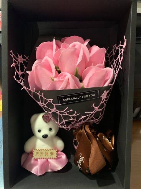 กุหลาบหอม พร้อมตุ๊กตาหมี