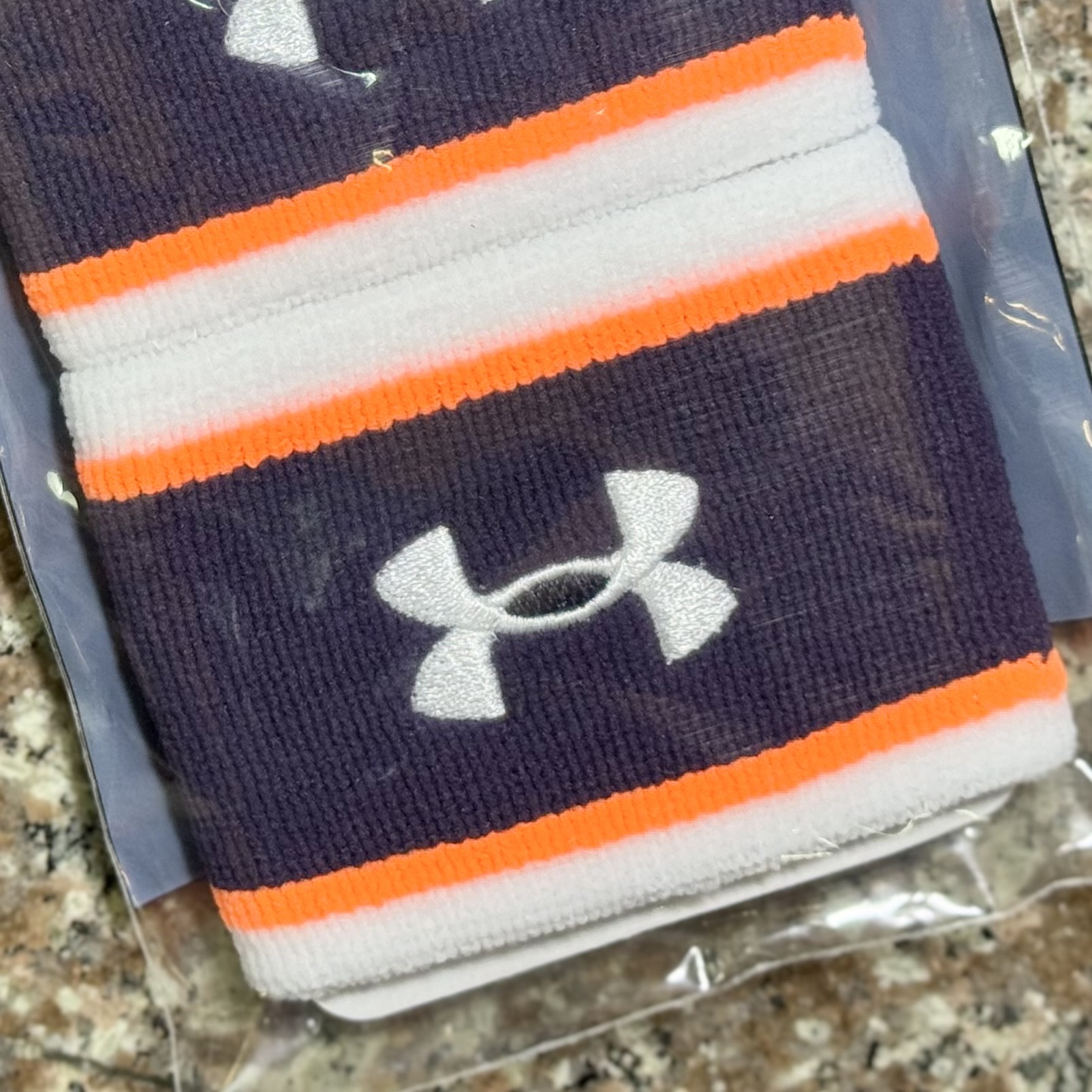 ผ้ารัดข้อมือ Under Armour Performance Terry Wristband