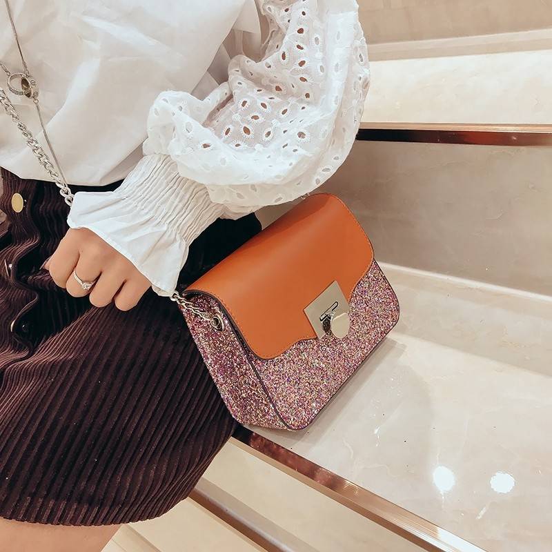 กระเป๋าสะพาย แต่งกลิตเตอร์