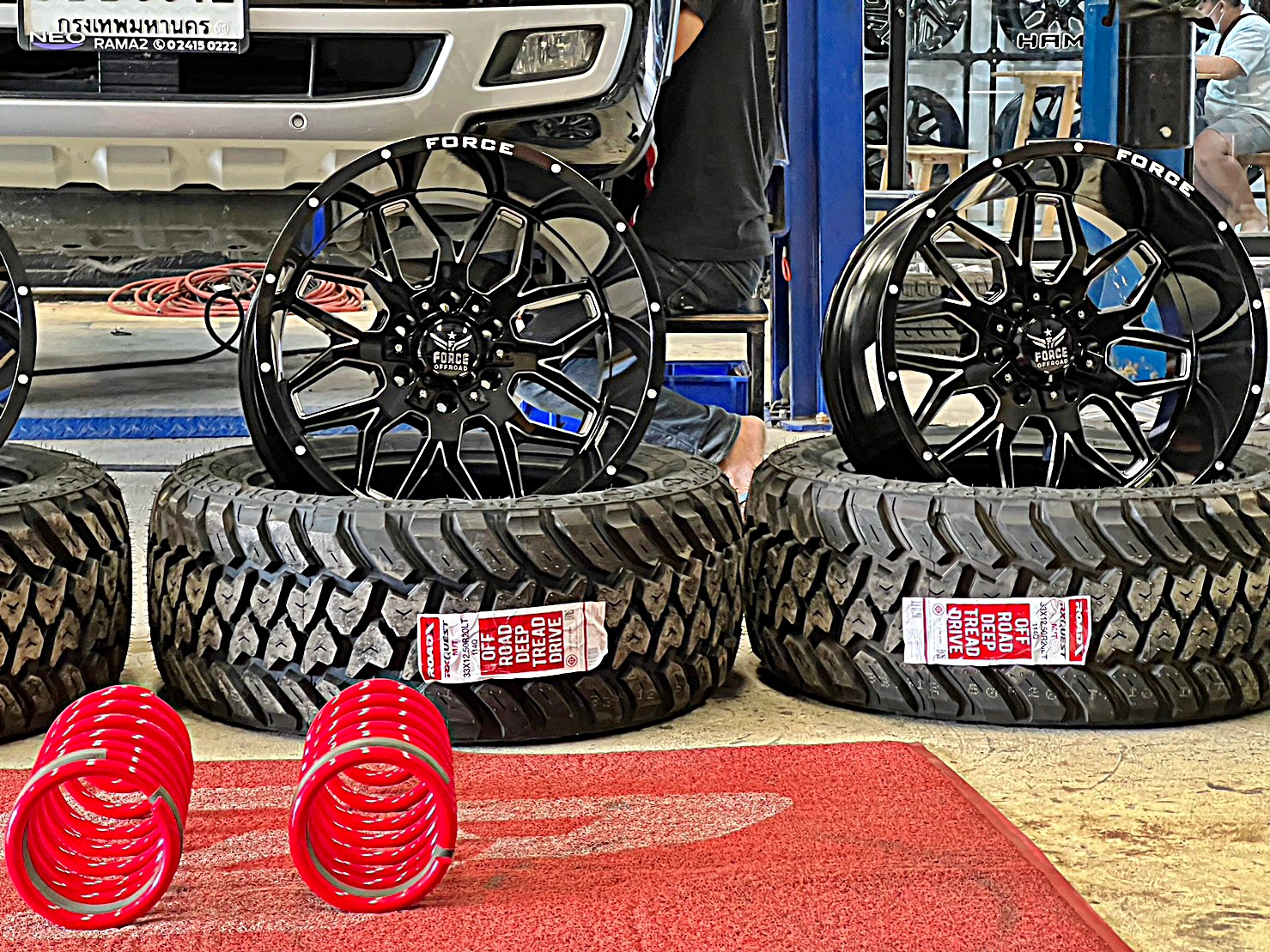 FORD EVEREST แต่งทรงเมกาที่ STEP9