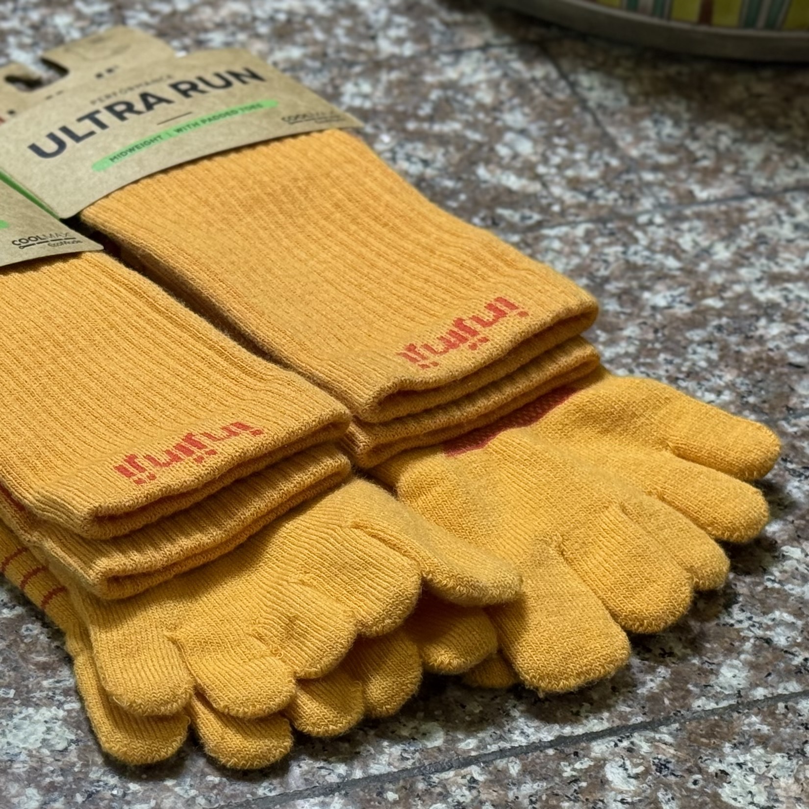 ถุงเท้าวิ่ง Injinji UltraRun Crew Running Socks ‘ORANGE’ (M,L)