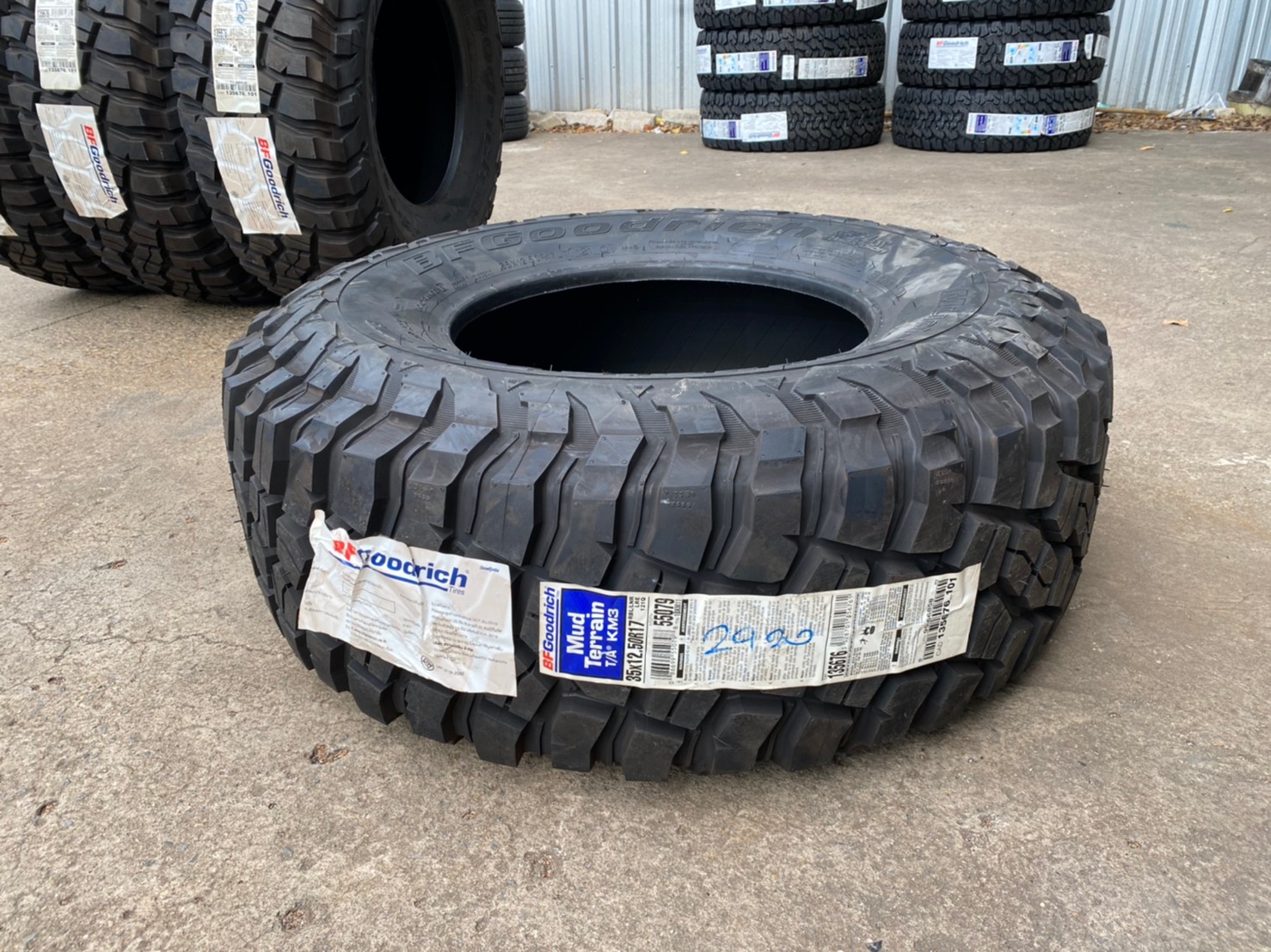BF GOODRICH KM3 35X12.5R17 ราคาถูก ต้อง STEP9 เท่านั้น