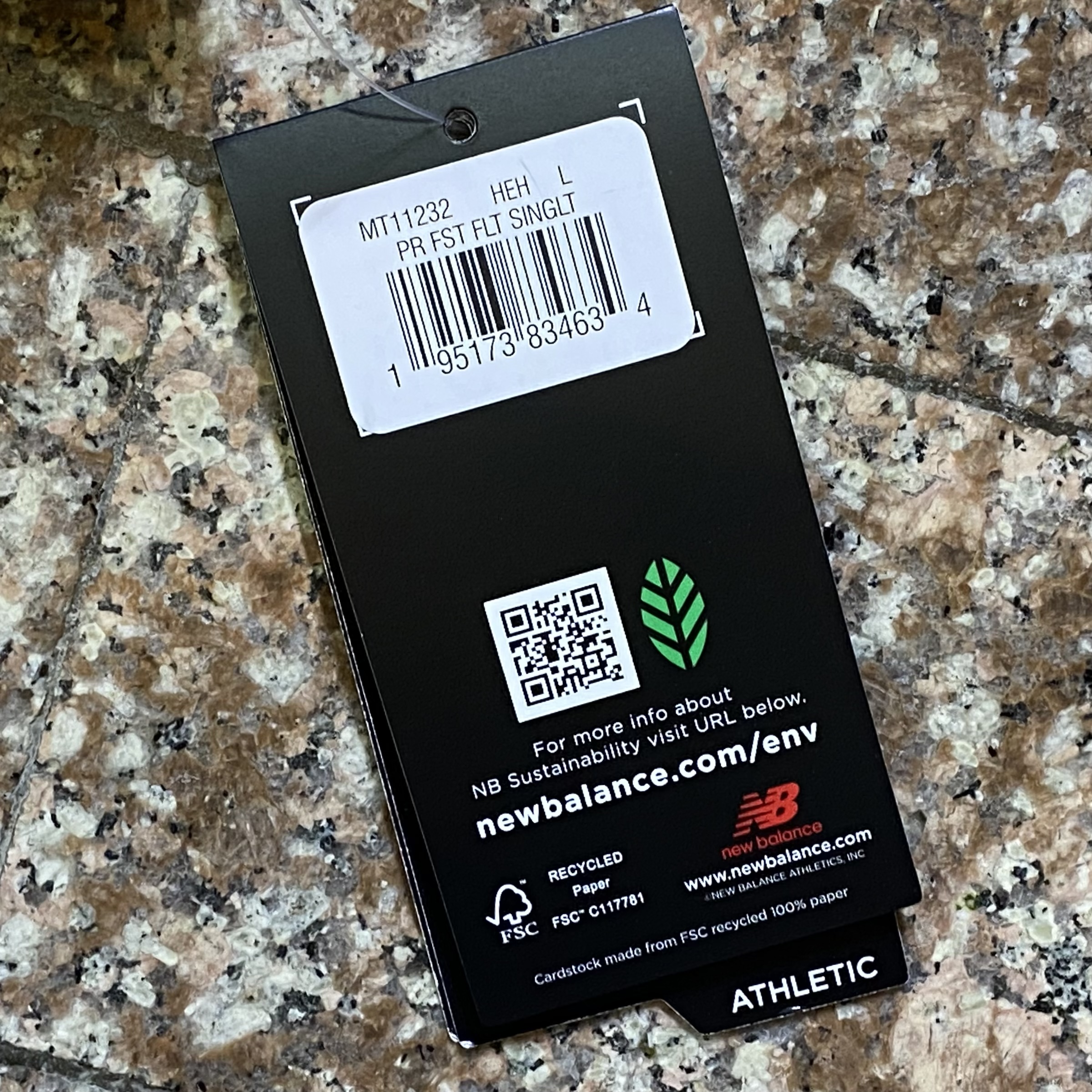 เสื้อวิ่ง New Balance Fast Fight Running Singlet (L)