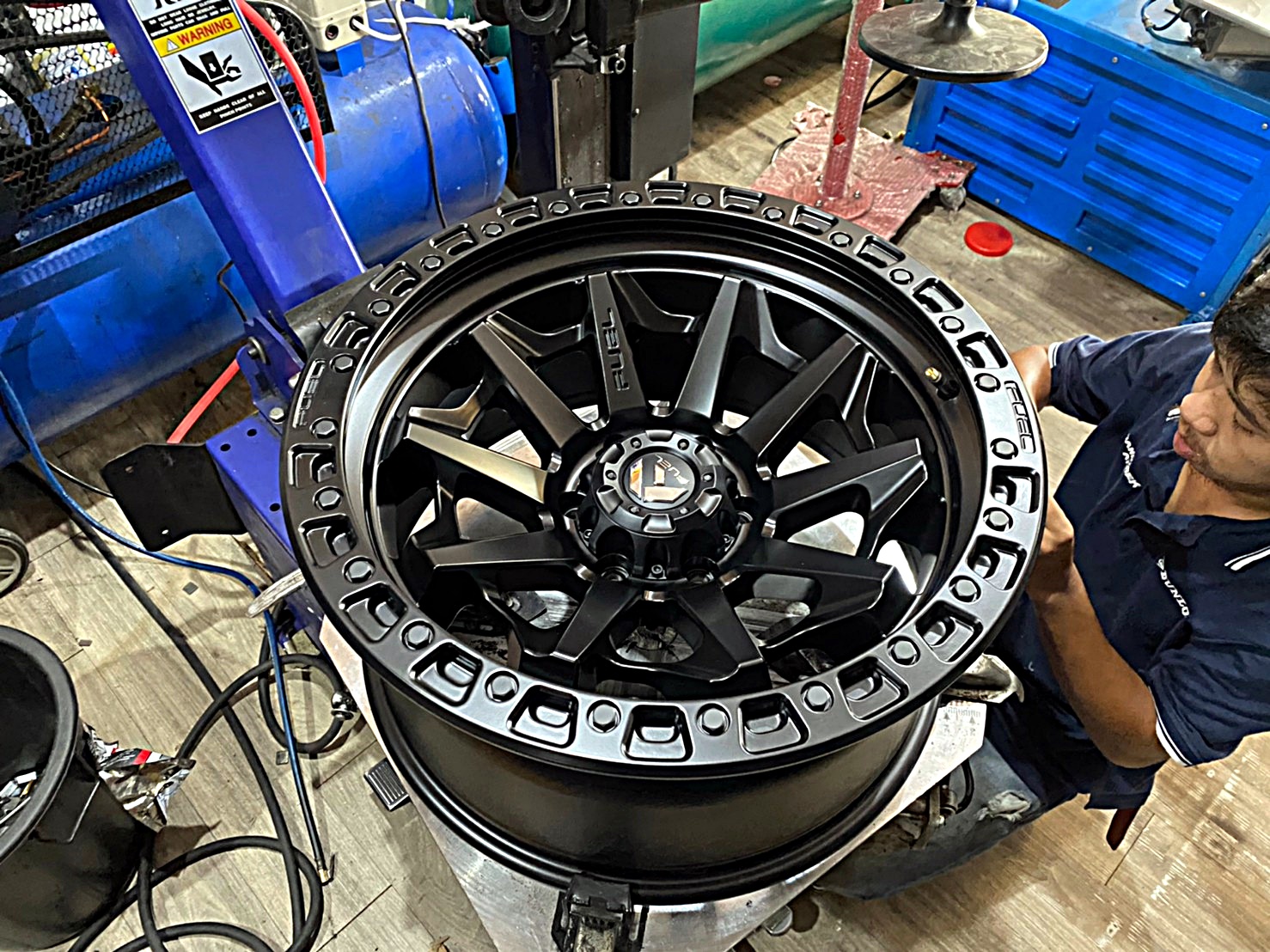 FORD RAPTOR ล้อ FUEL COVERT ขอบ20