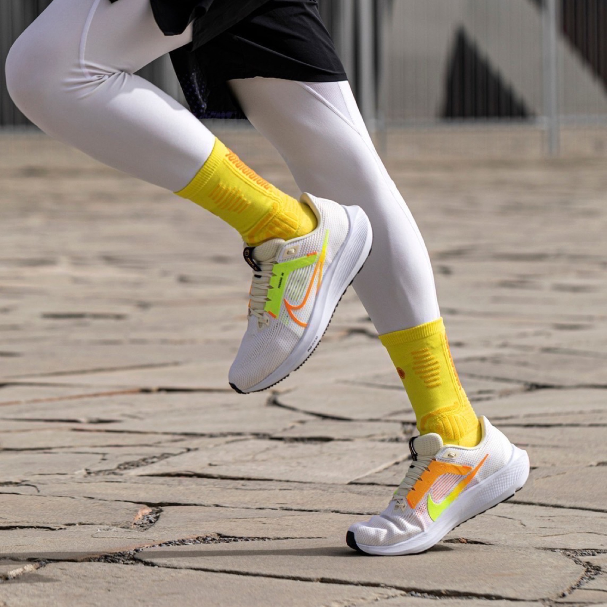 รองเท้าวิ่ง Nike Air Zoom Pegasus 40 ‘Coconut Milk’ (M8.5/10US)