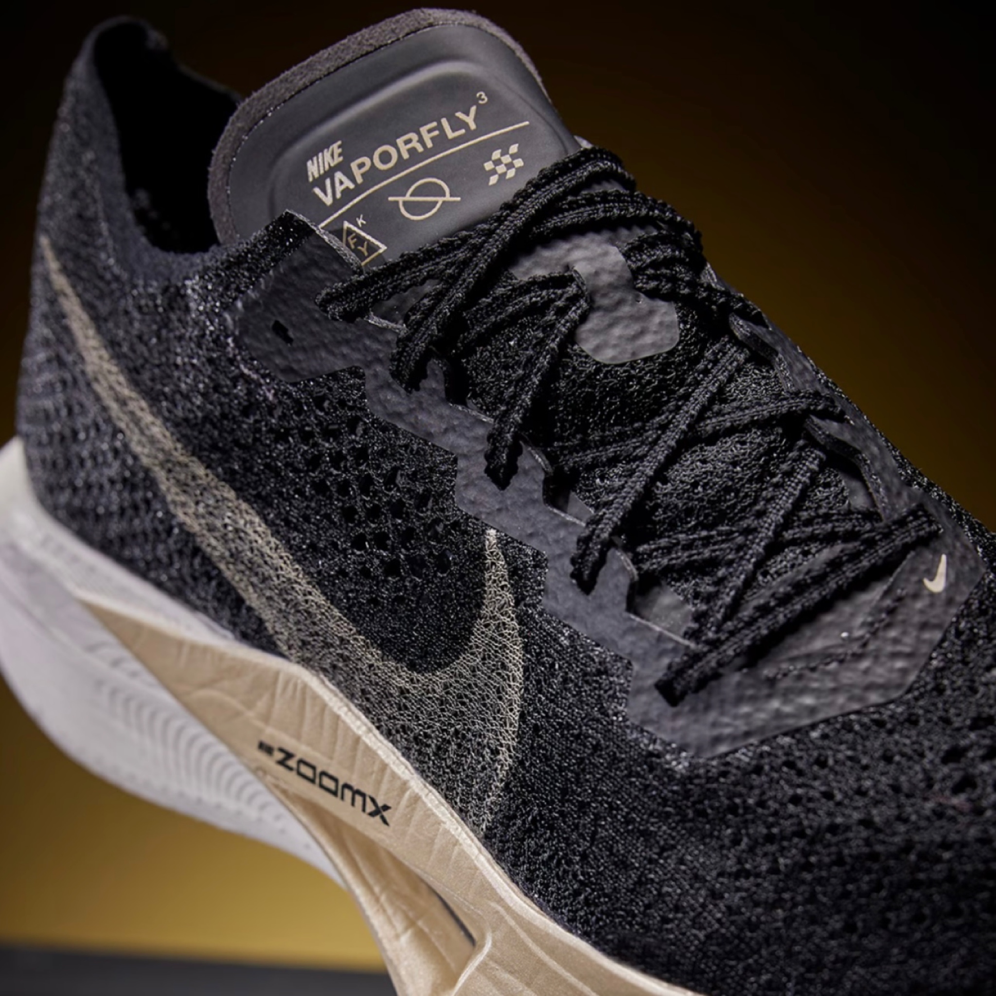 รองเท้าวิ่ง Nike ZoomX Vaporfly Next% 3 (M10/10.5US)