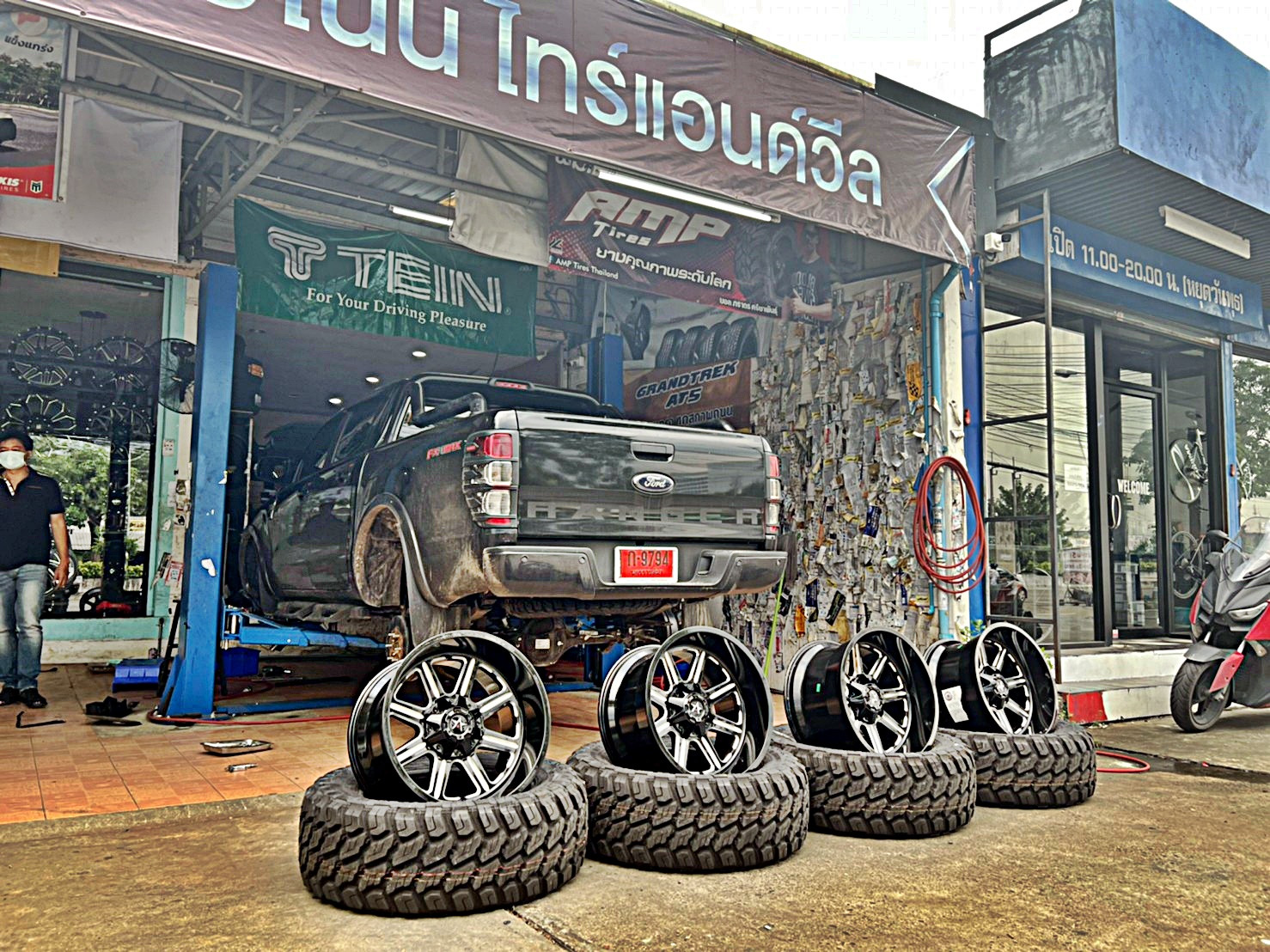 FORD FX4MAX จัดทรงเมกา ที่ STEP9