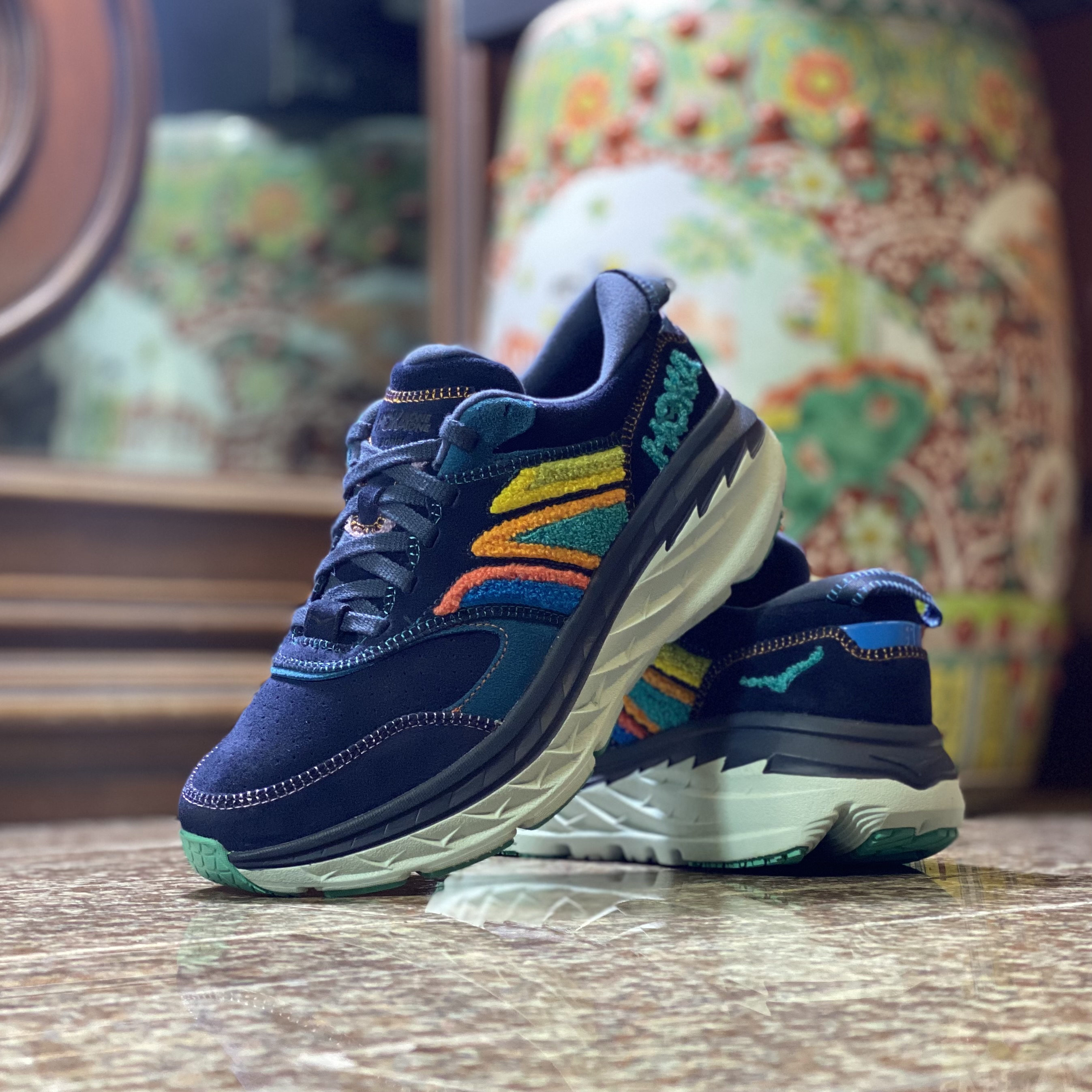 รองเท้า HOKA Bondi L Suede Embroidery ‘EXCLUSIVE’ #มือ2 (M8US)