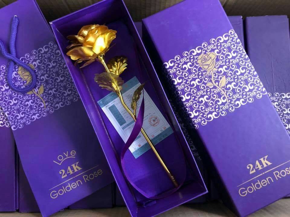 ดอกกุหลาบสีทอง