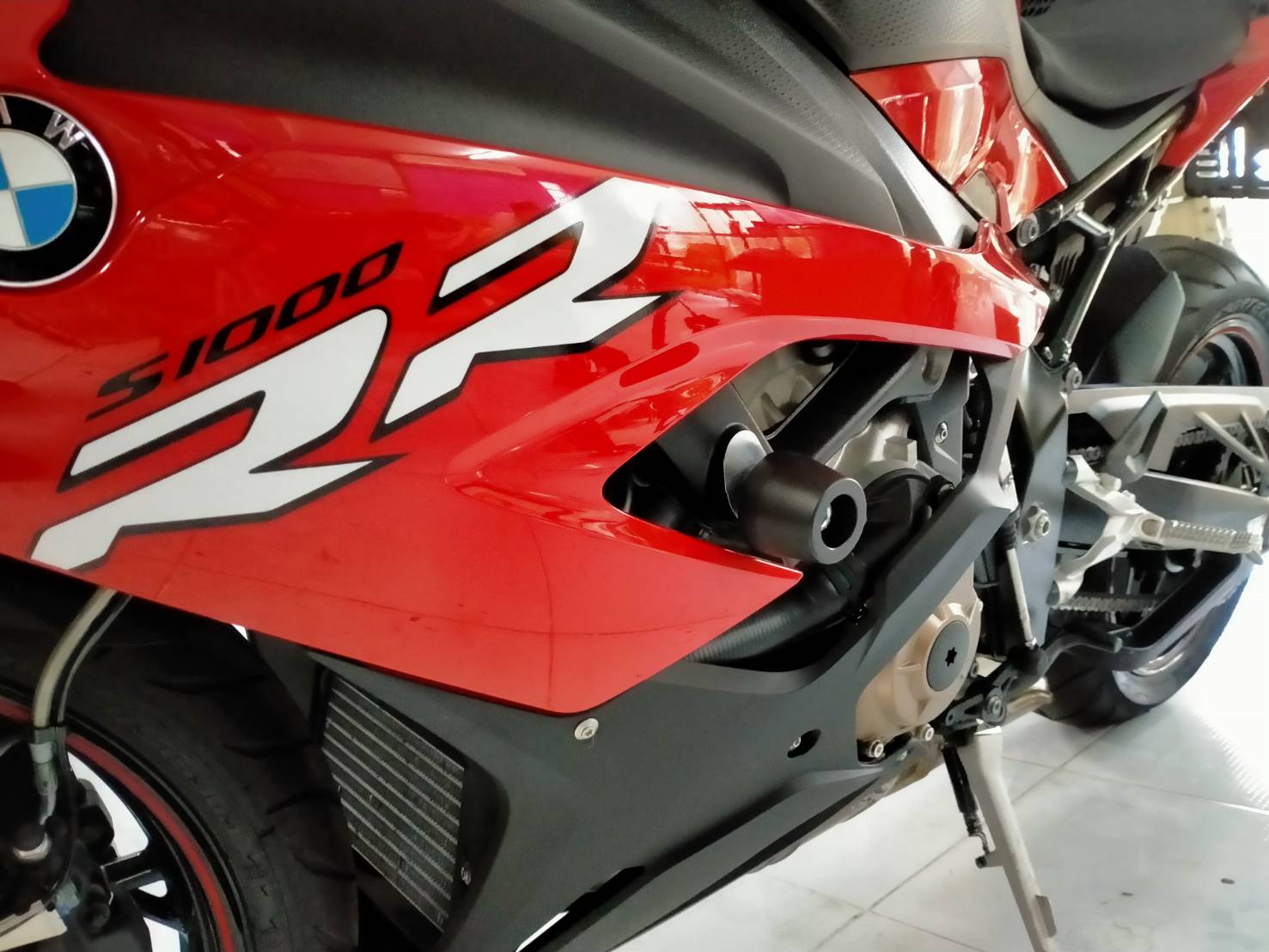 กันล้มข้าง S1000RR 2020 Up Frame Sliders แบบสั้น สีดำ