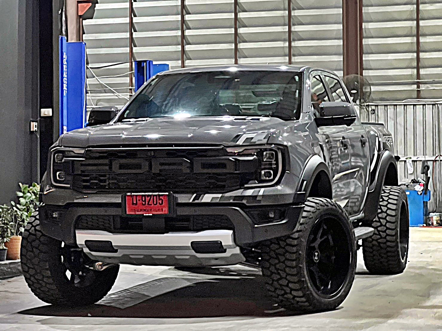 ส่งงาน RAPTOR V6 หล่อจบ ที่ Step9 ล้อแท้ HOSTILE H113