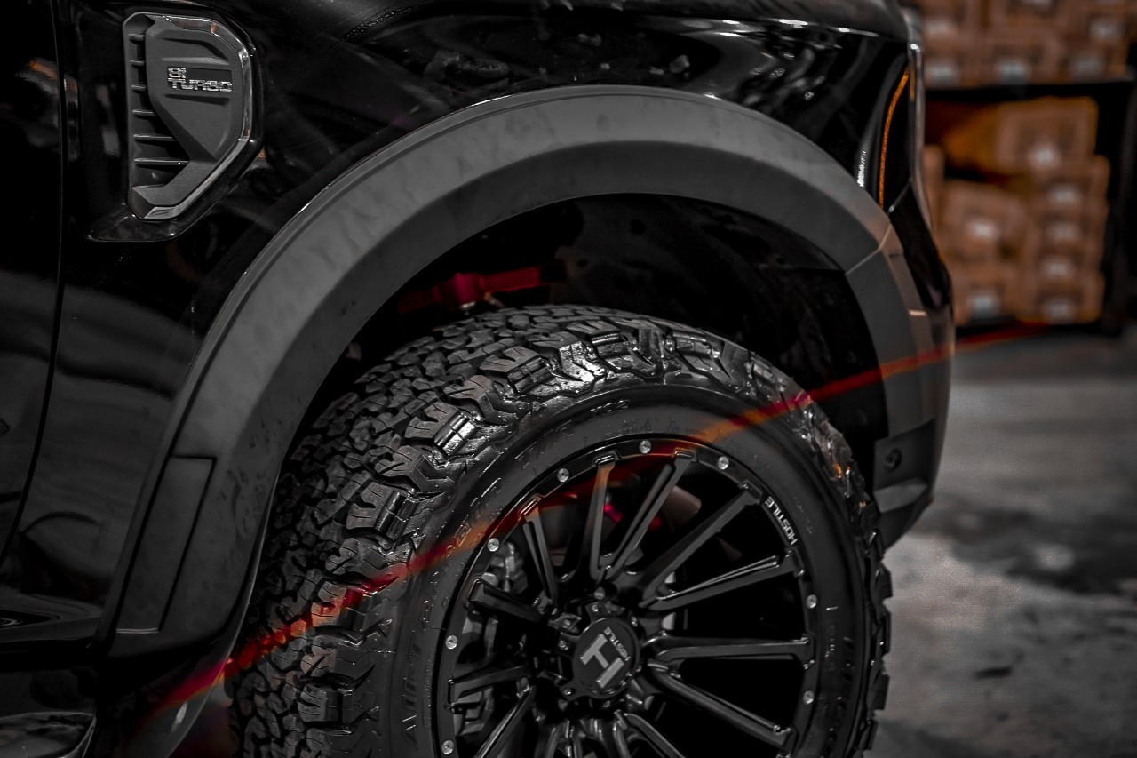 FORD EVEREST NEXTGEN ล้อแท้ HOSSTILE H113 ขอบ20