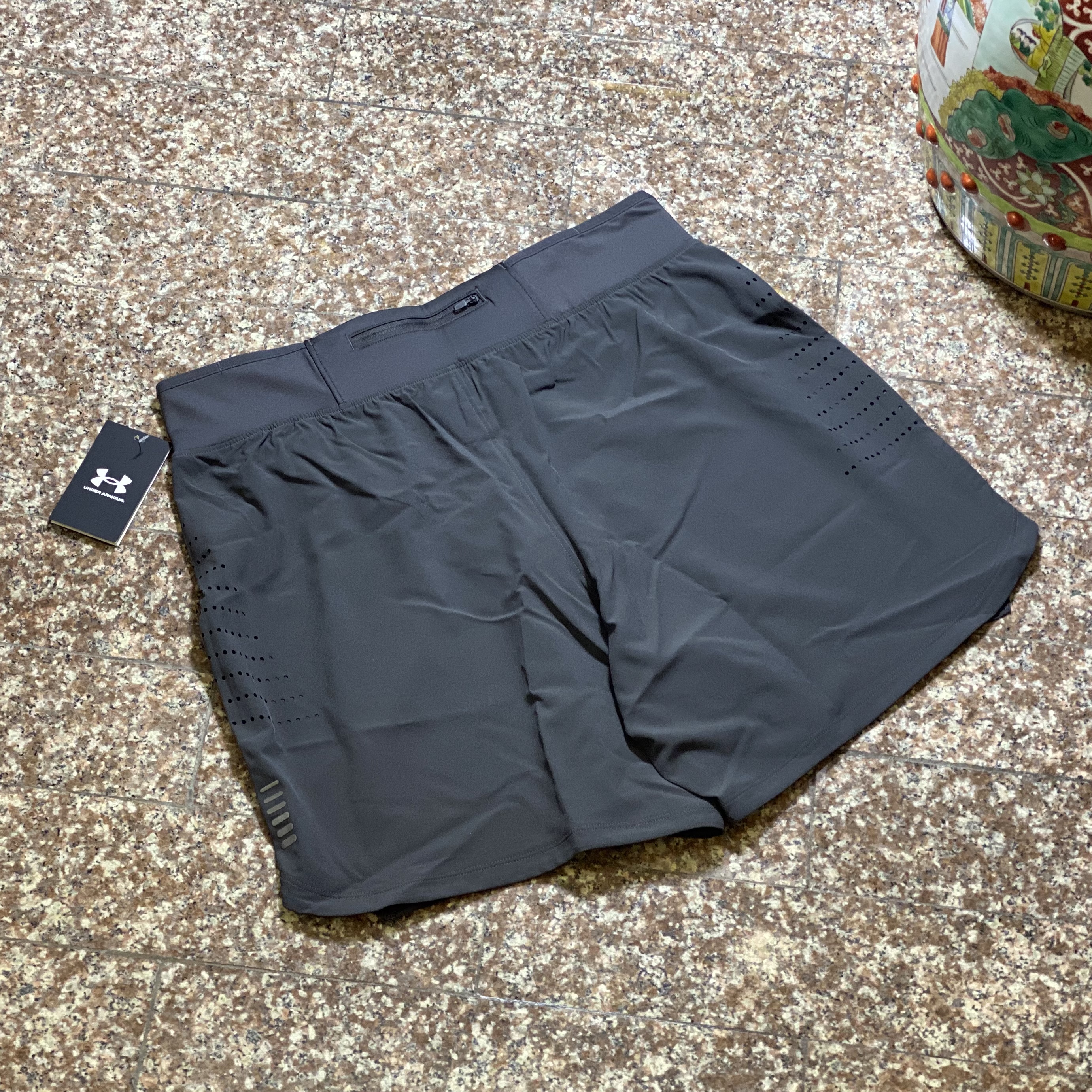 กางเกงวิ่ง Under Armour Speedpocket 7” Running Shorts (MD)