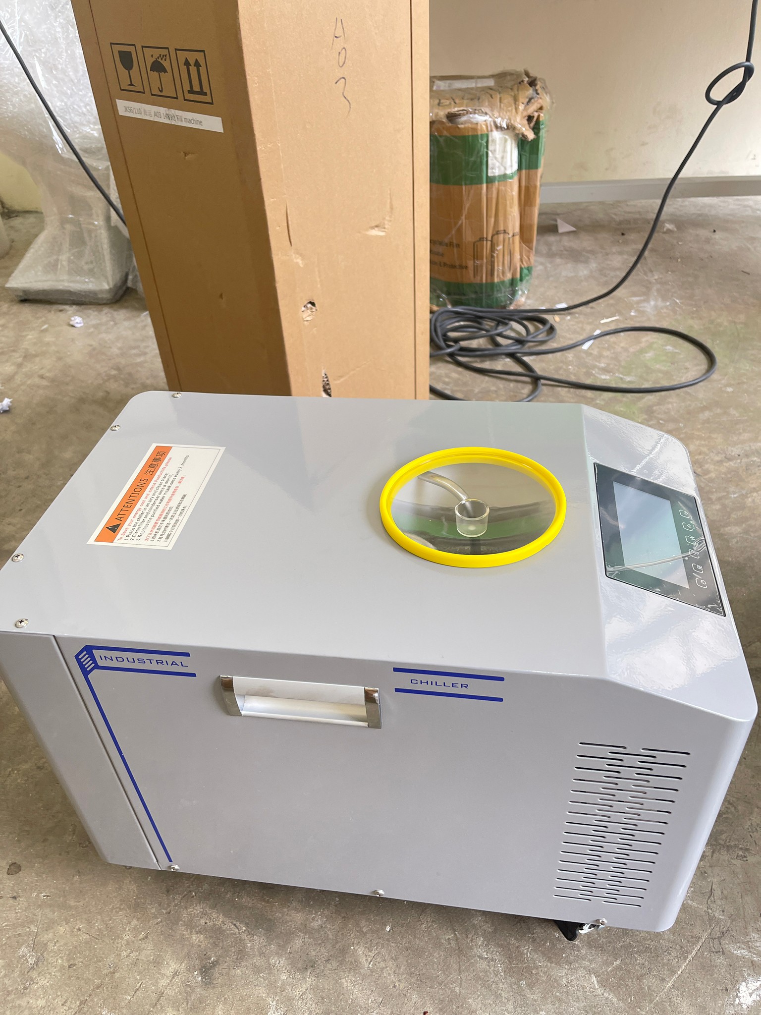 18330 เครื่องทำน้ำเย็นสำหรับเครื่องจักร เหมาะกับธุรกิจ SME chiller water CW01