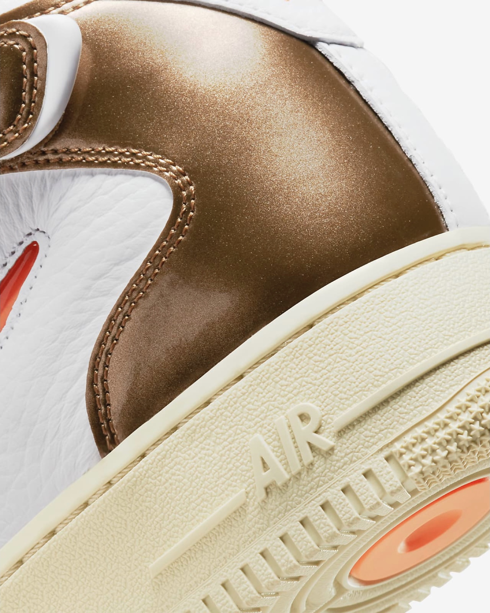 รองเท้า Nike Air Force 1 Mid ‘Ale Brown’ (M9/9.5/10/12US)