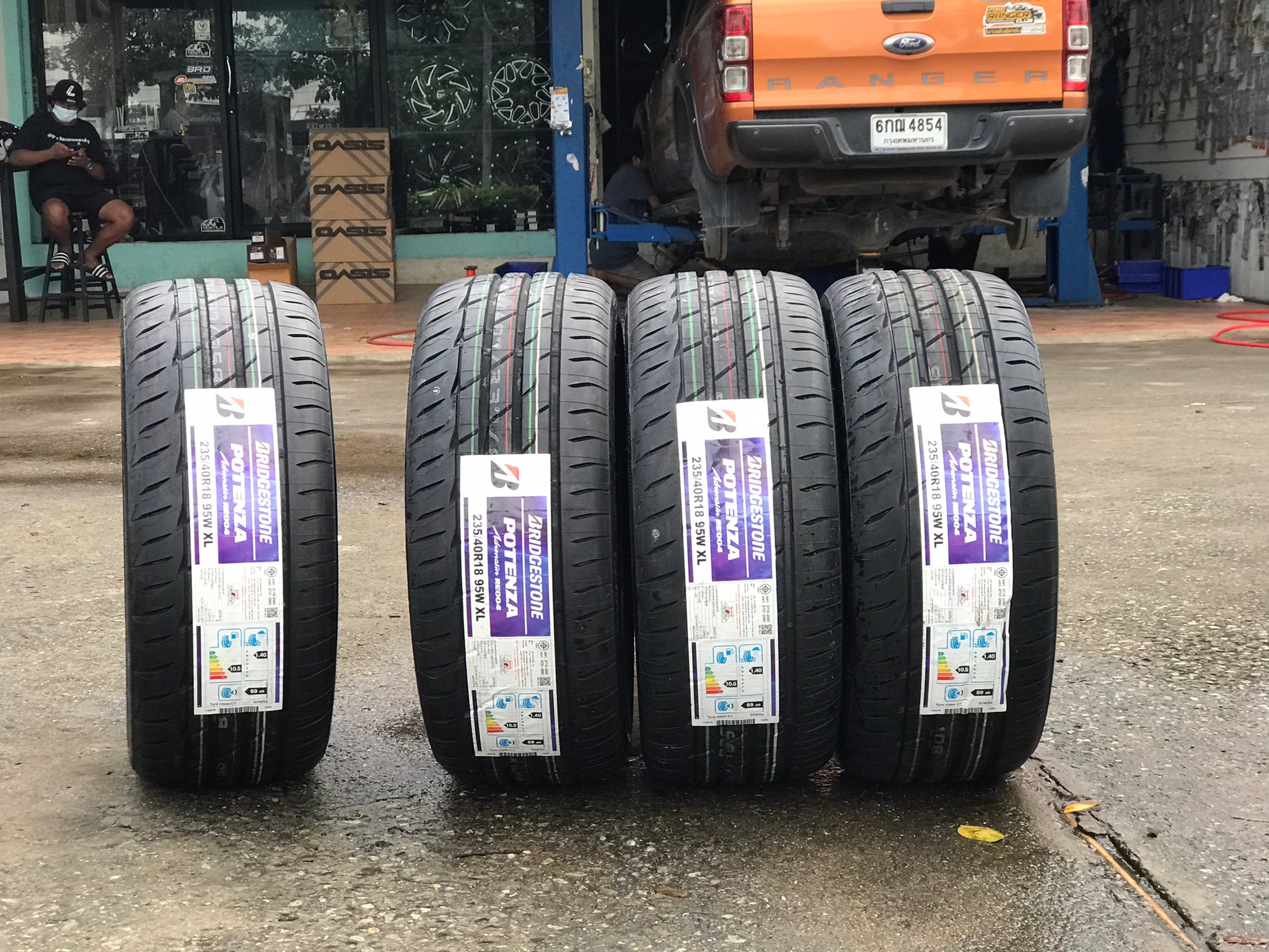 BRIDGESTONE 235/40-18 POTENZA ADRENALIN RE004 ราคาพิเศษ ที่ STEP9