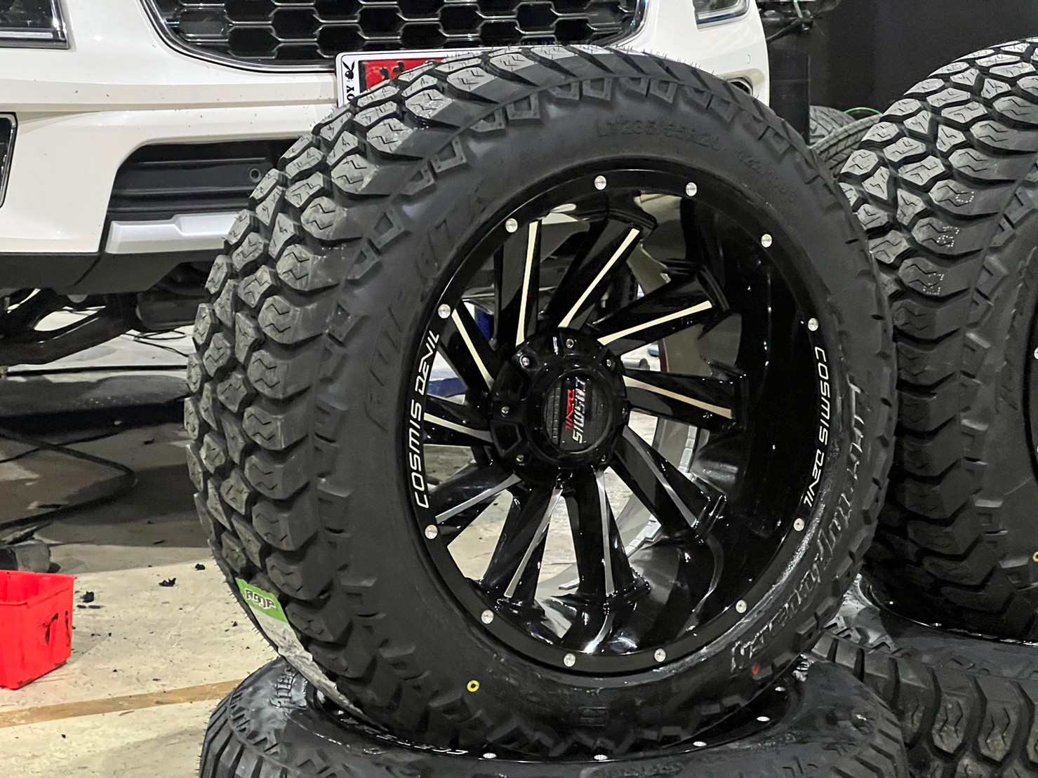 FORD EVEREST NEXTGEN ชุมพร แต่งทรงเมกาที่ STEP9