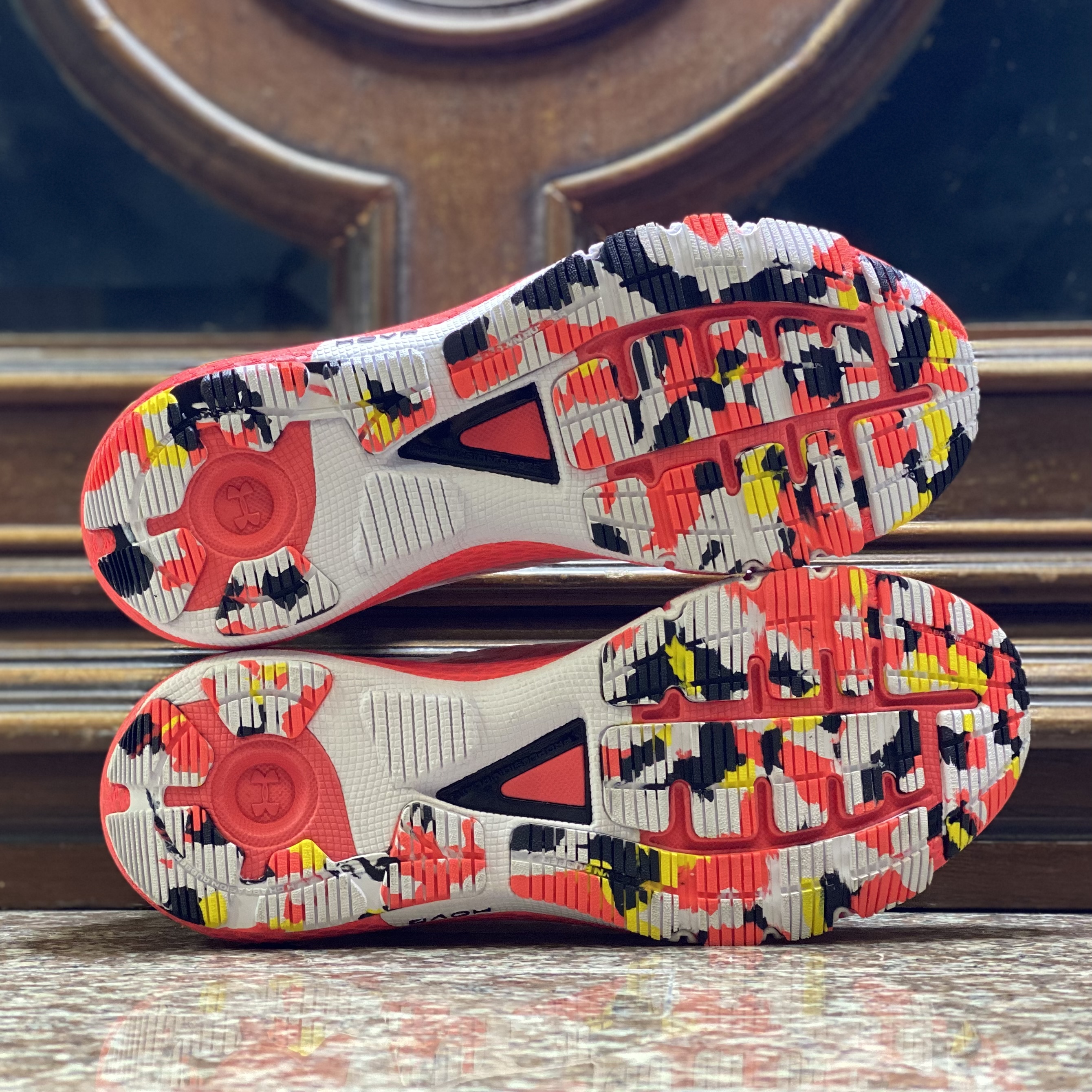 รองเท้าวิ่ง Under Armour HOVR Machina LT ‘LIMITED’ (W6.5US)