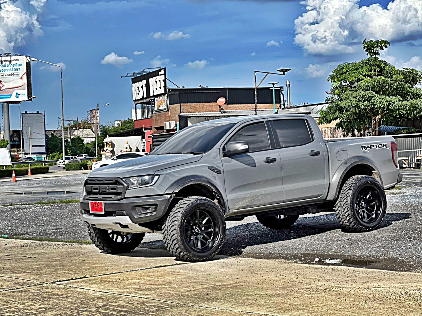 FORS RAPTOR ทรงเมกา ล้อ HOSTILE H120