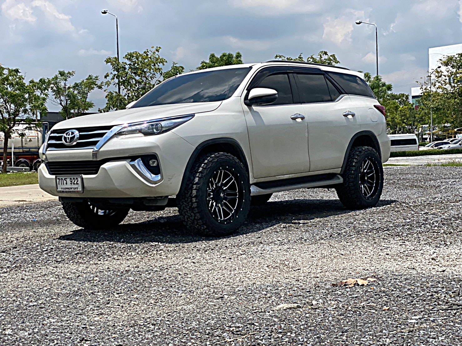 FORTUNER ล้อขอบ20 OFFROAD ที่ STEP9